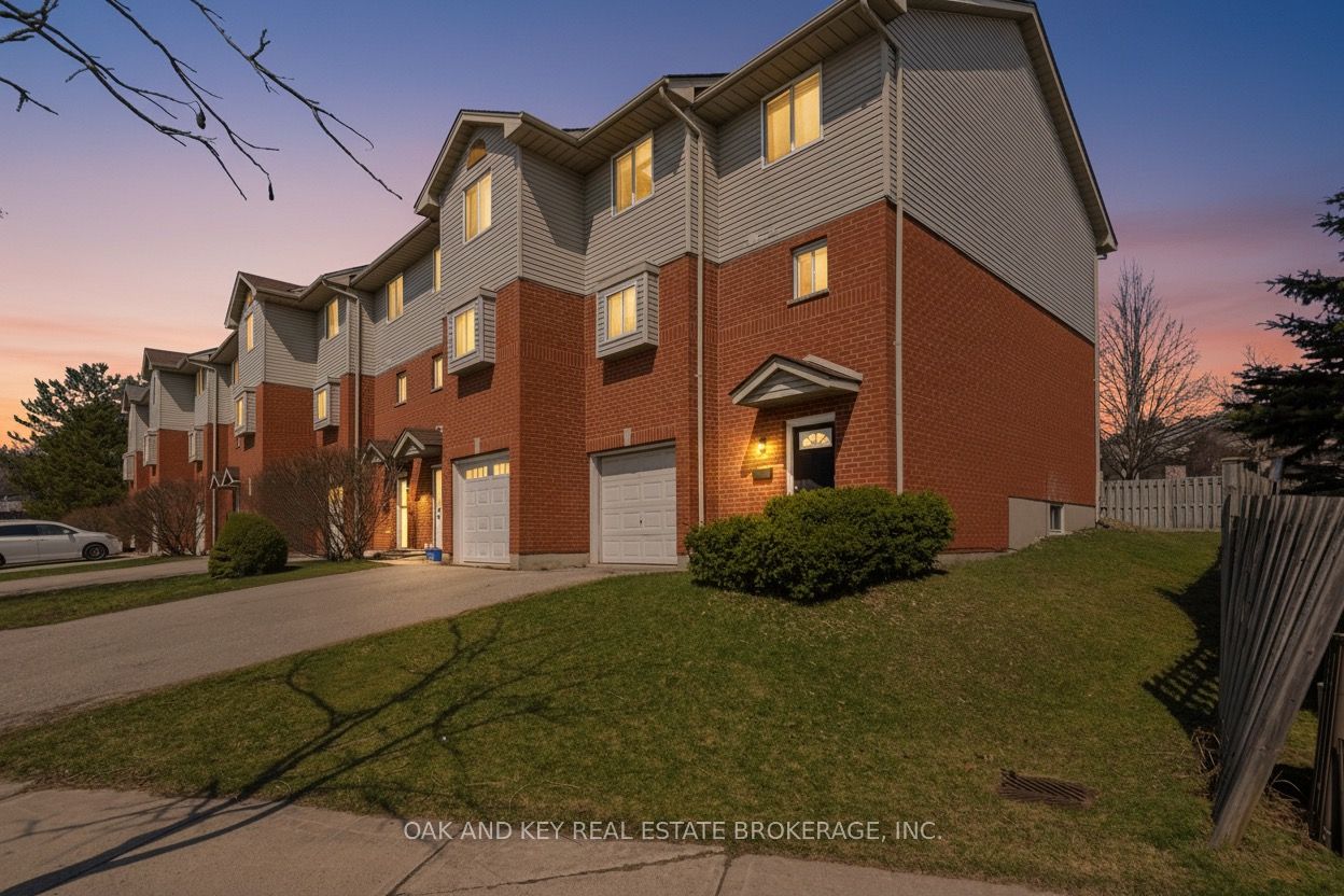 18 Chapman Court, London North, ON N6G 5A7