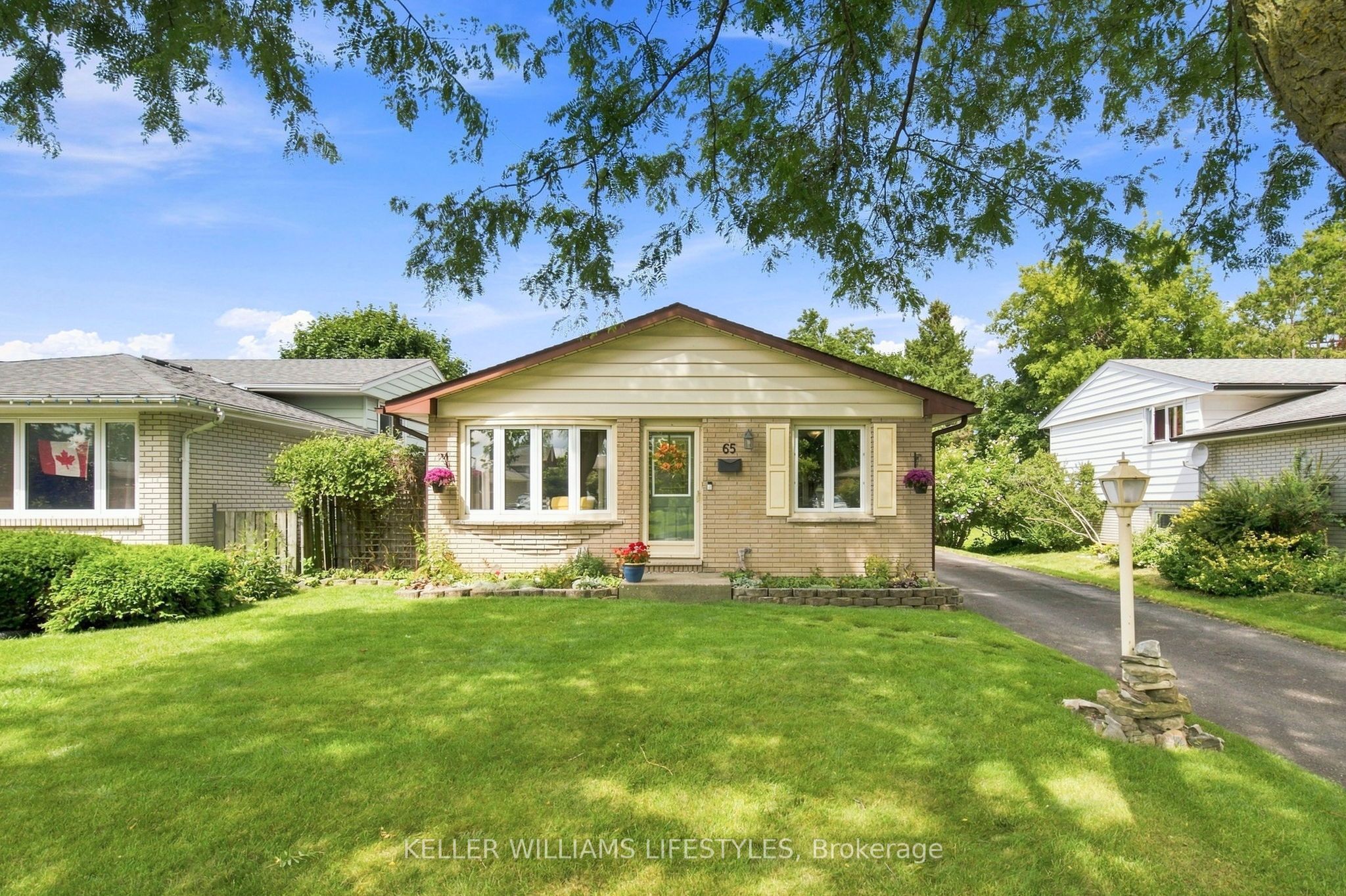 65 Villeneuve Crescent, London East, ON N5V 1M7