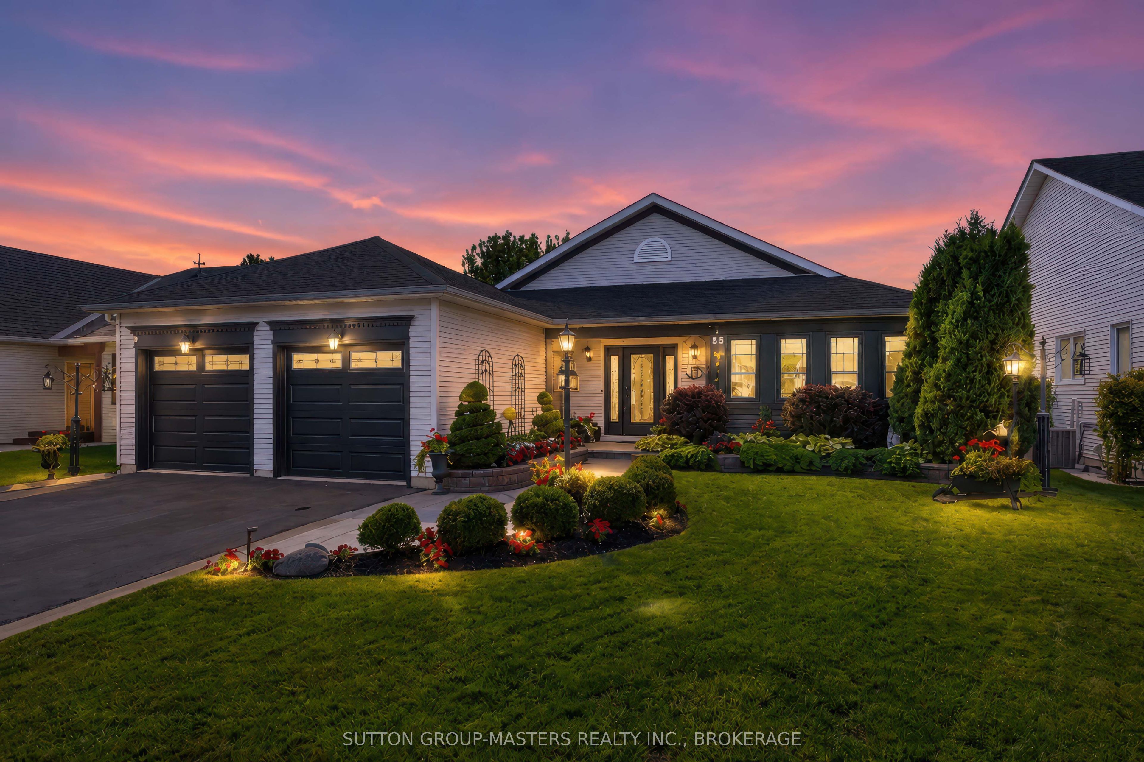 55 Abbey Dawn Drive, Loyalist, ON K0H 1G0