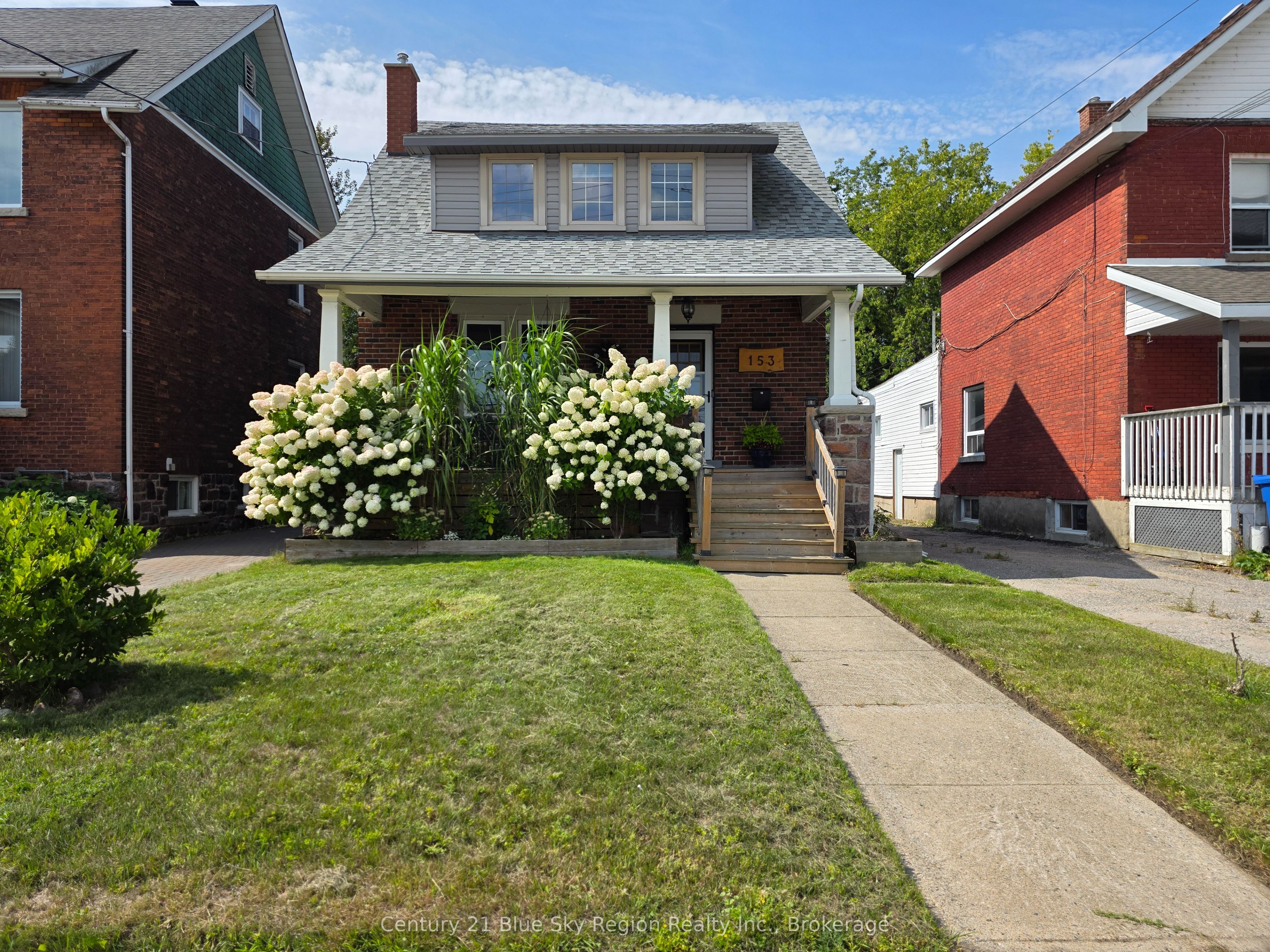 153 First Avenue W, North Bay, ON P1B 3B8 photo 2