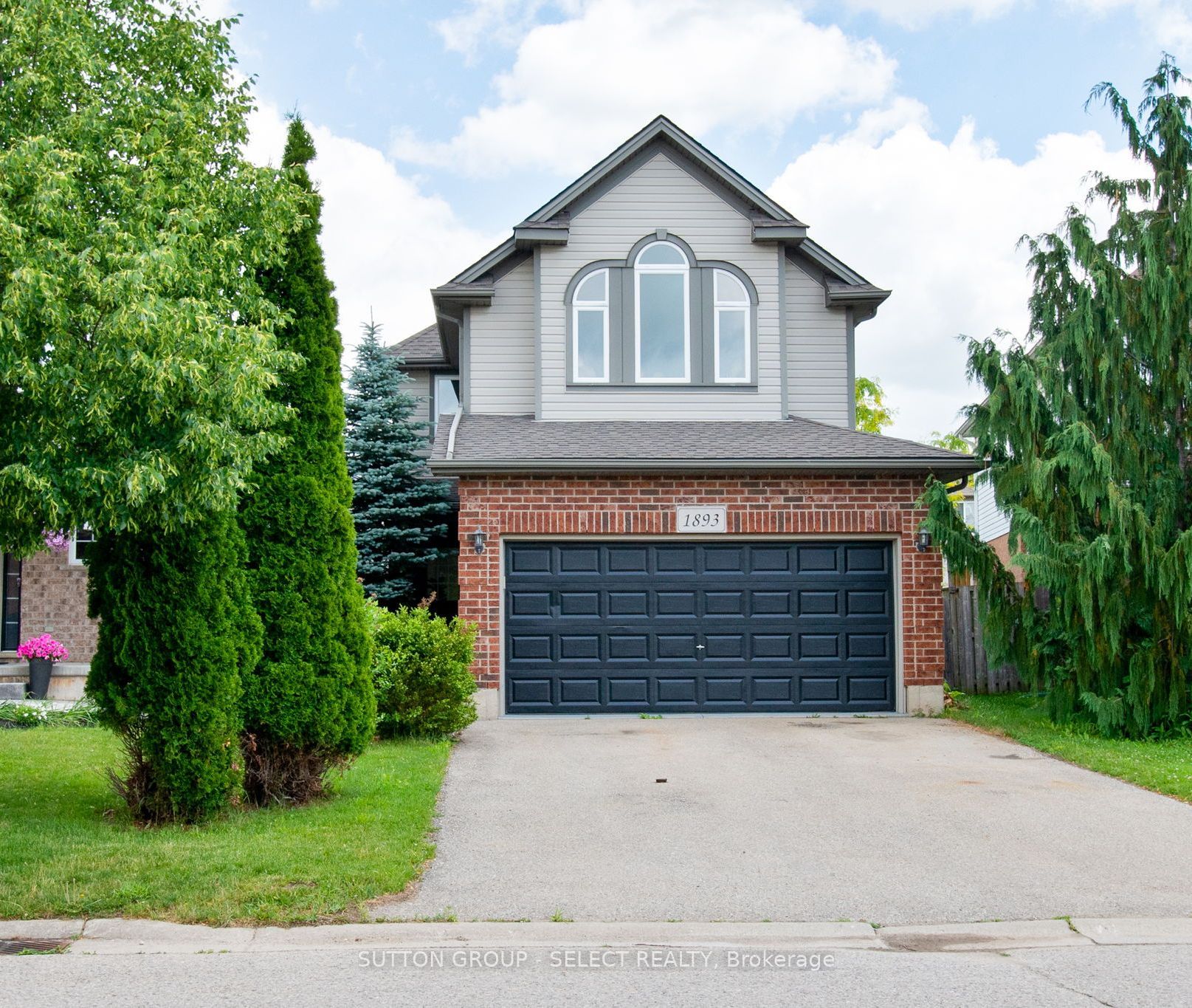 1893 Stackhouse Crescent, London North, ON N5X 4M5
