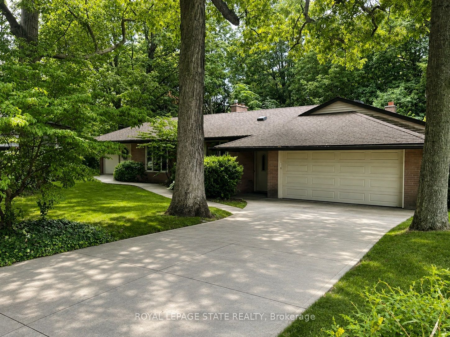 44 Colquhoun Crescent, Hamilton, ON L9C 4W8 photo 4