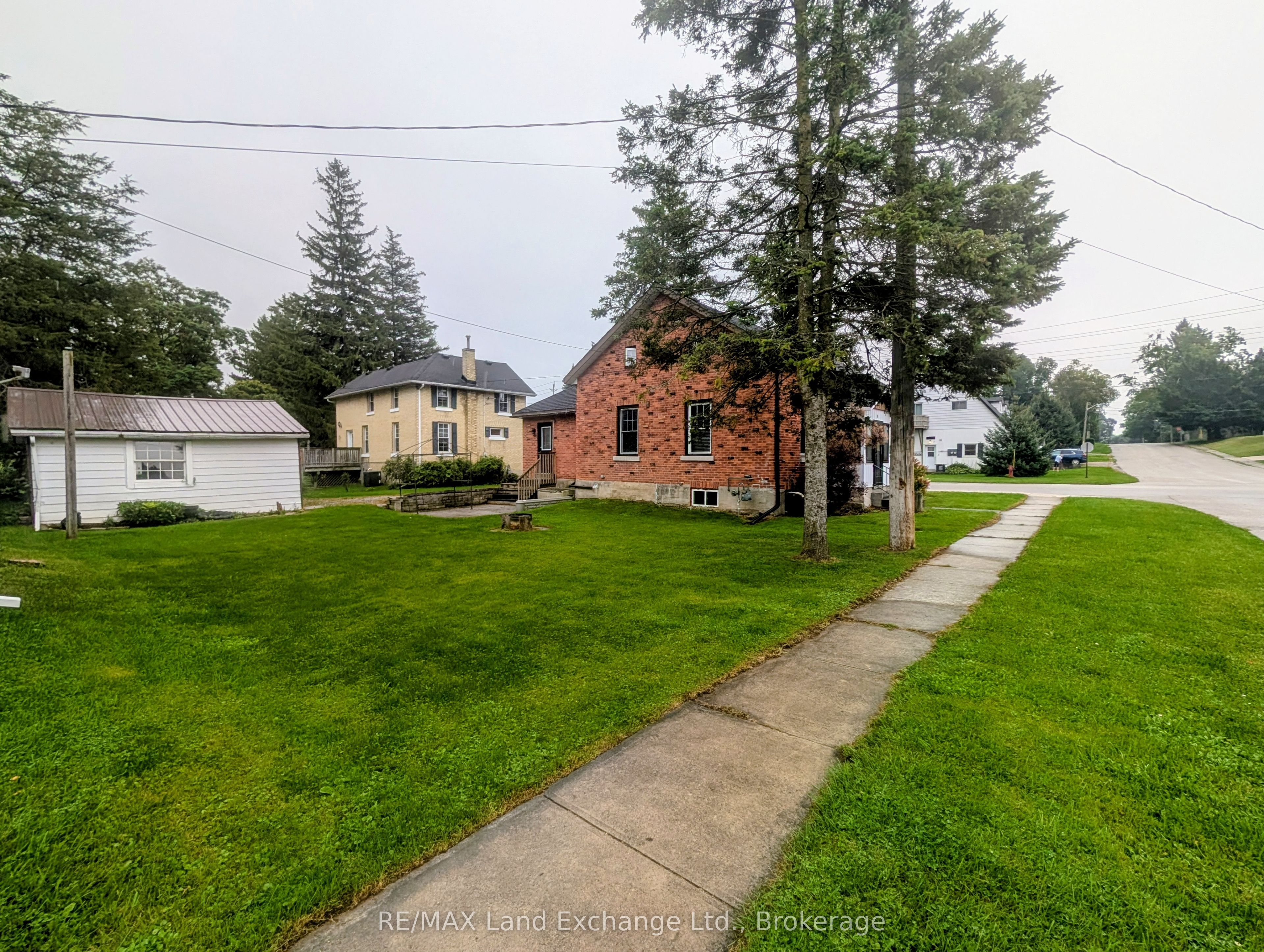 10 Mary Street, Brockton, ON N0G 2V0 photo 4