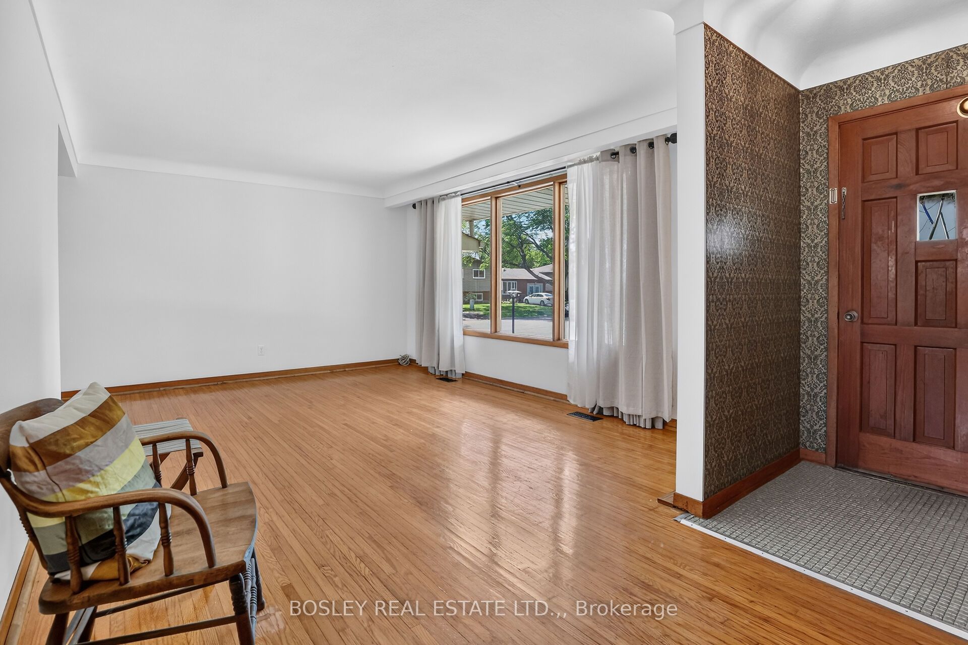 8410 Ares Court, Niagara Falls, ON L2G 6P1 photo 4