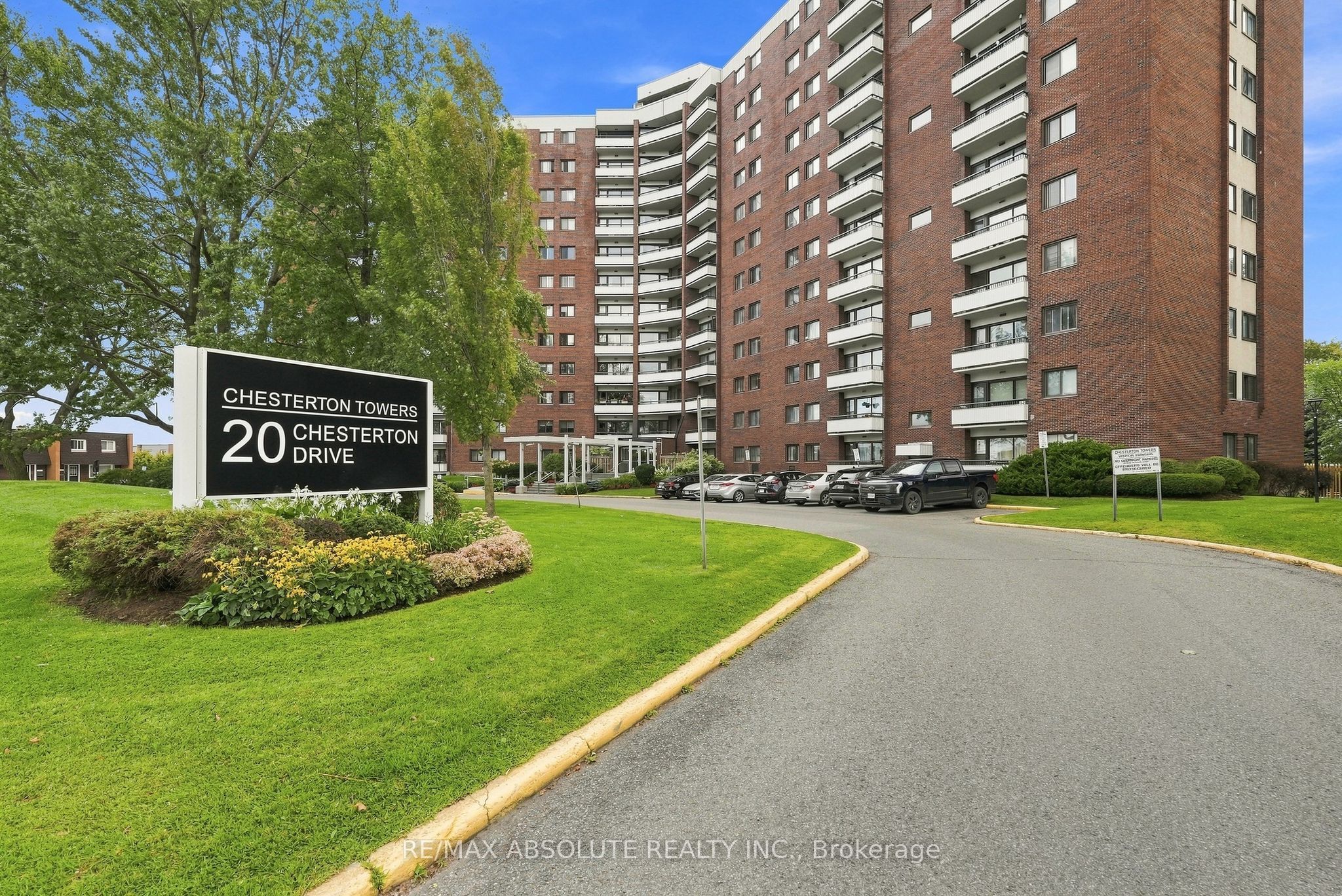 20 Chesterton Drive, Cityview - Parkwoods Hills - Rideau Shore, ON K2E 6Z7