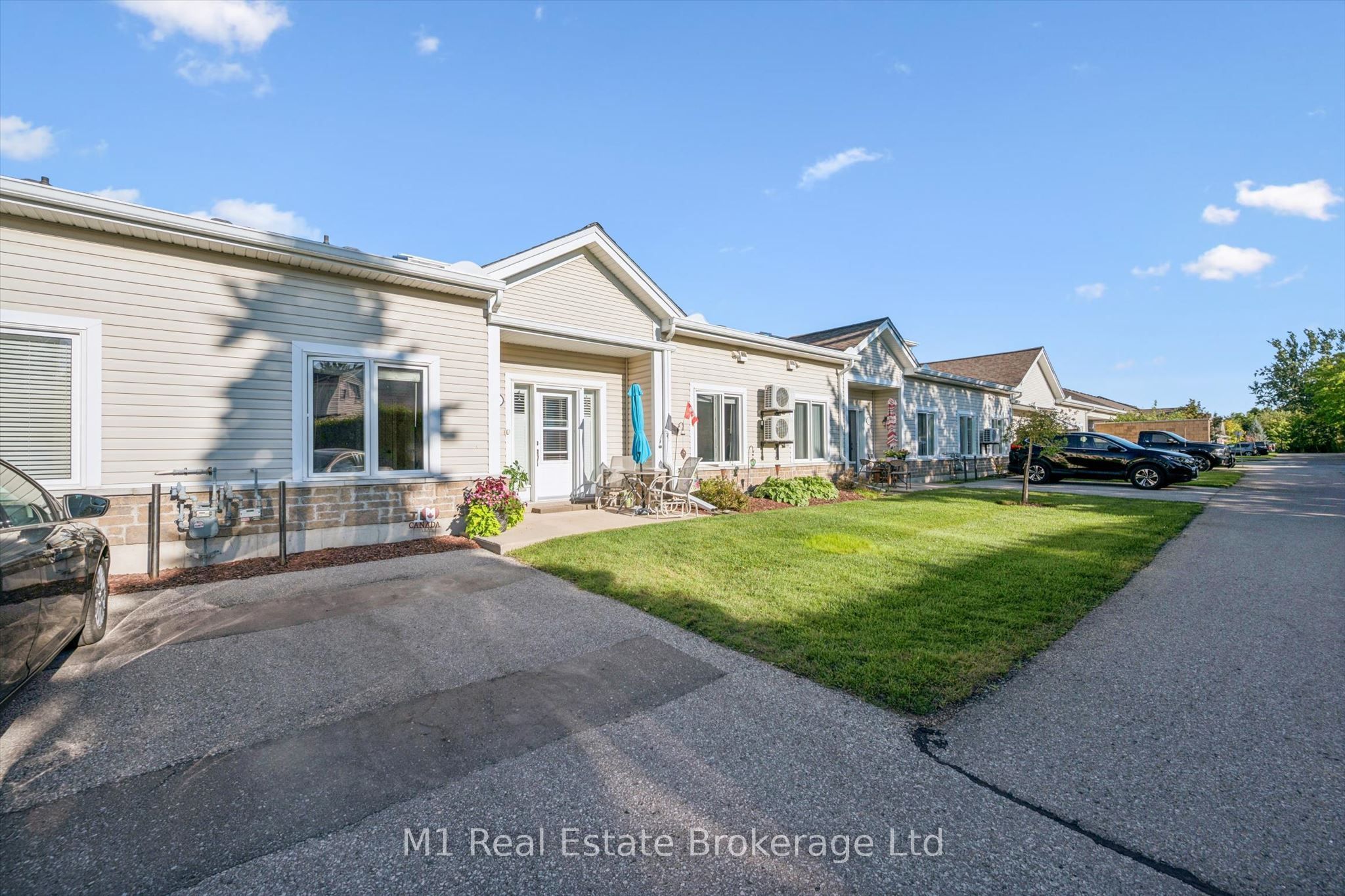 760 Woodhill Drive 104, Centre Wellington, ON N1M 3W5 photo 3