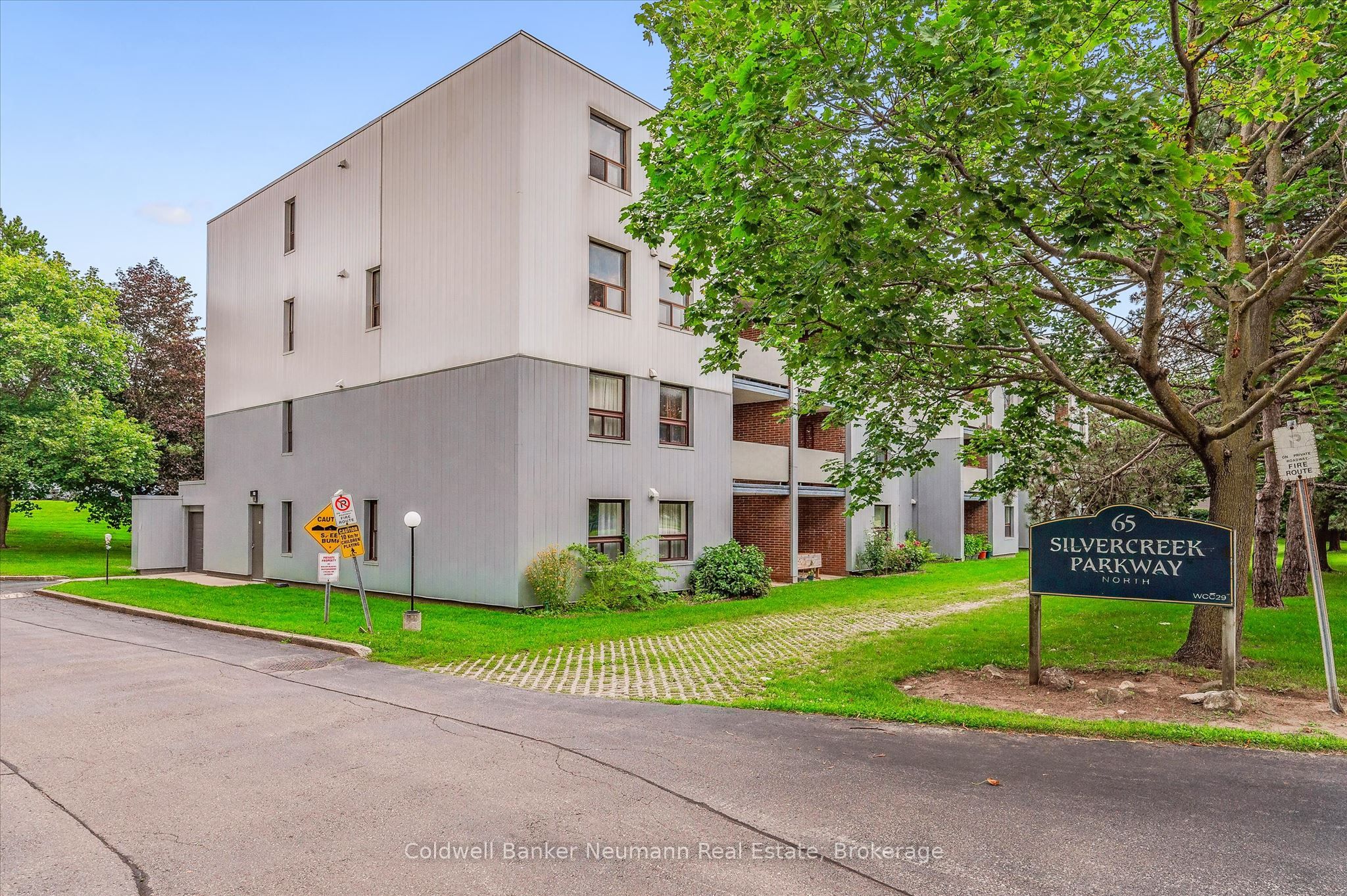 65 Silvercreek Parkway 407, Guelph, ON N1H 7R9