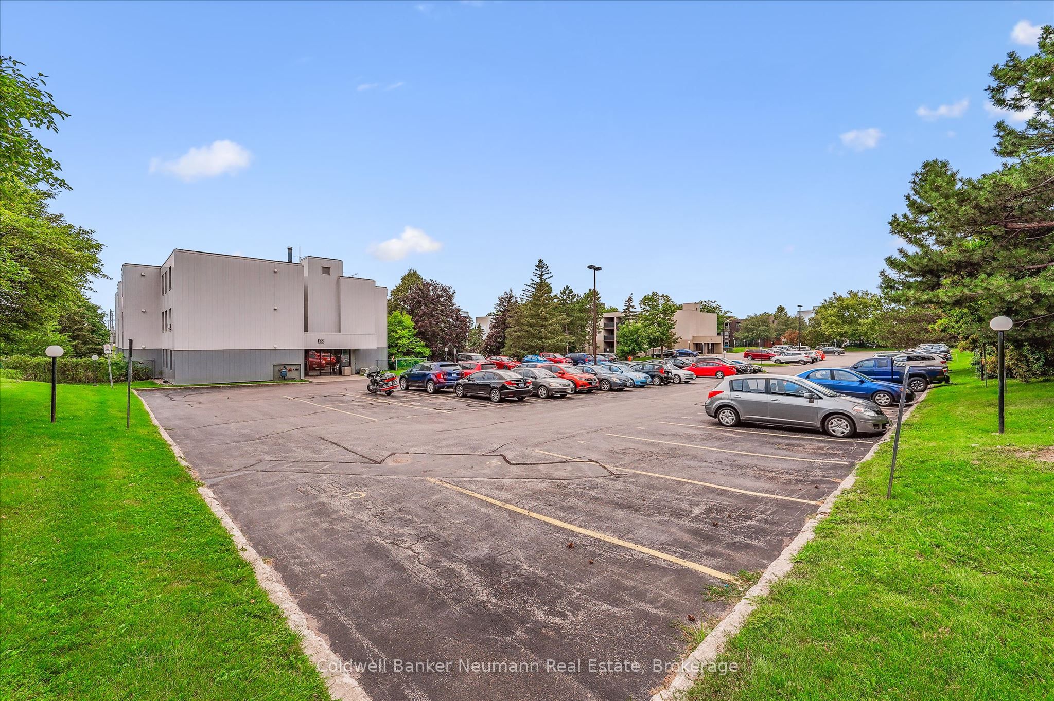 65 Silvercreek Parkway 407, Guelph, ON N1H 7R9 photo 3