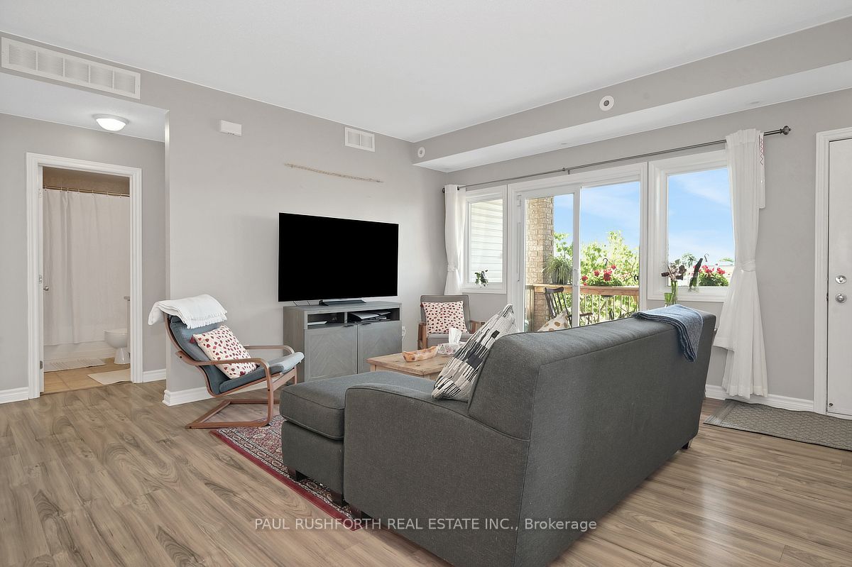 1105 Stittsville Main Street F, Stittsville - Munster - Richmond, ON K2S 0C8 photo 3