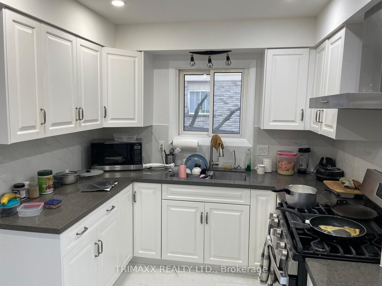 1086 CANFIELD Crescent, Woodstock, ON N4S 8P3 photo 4