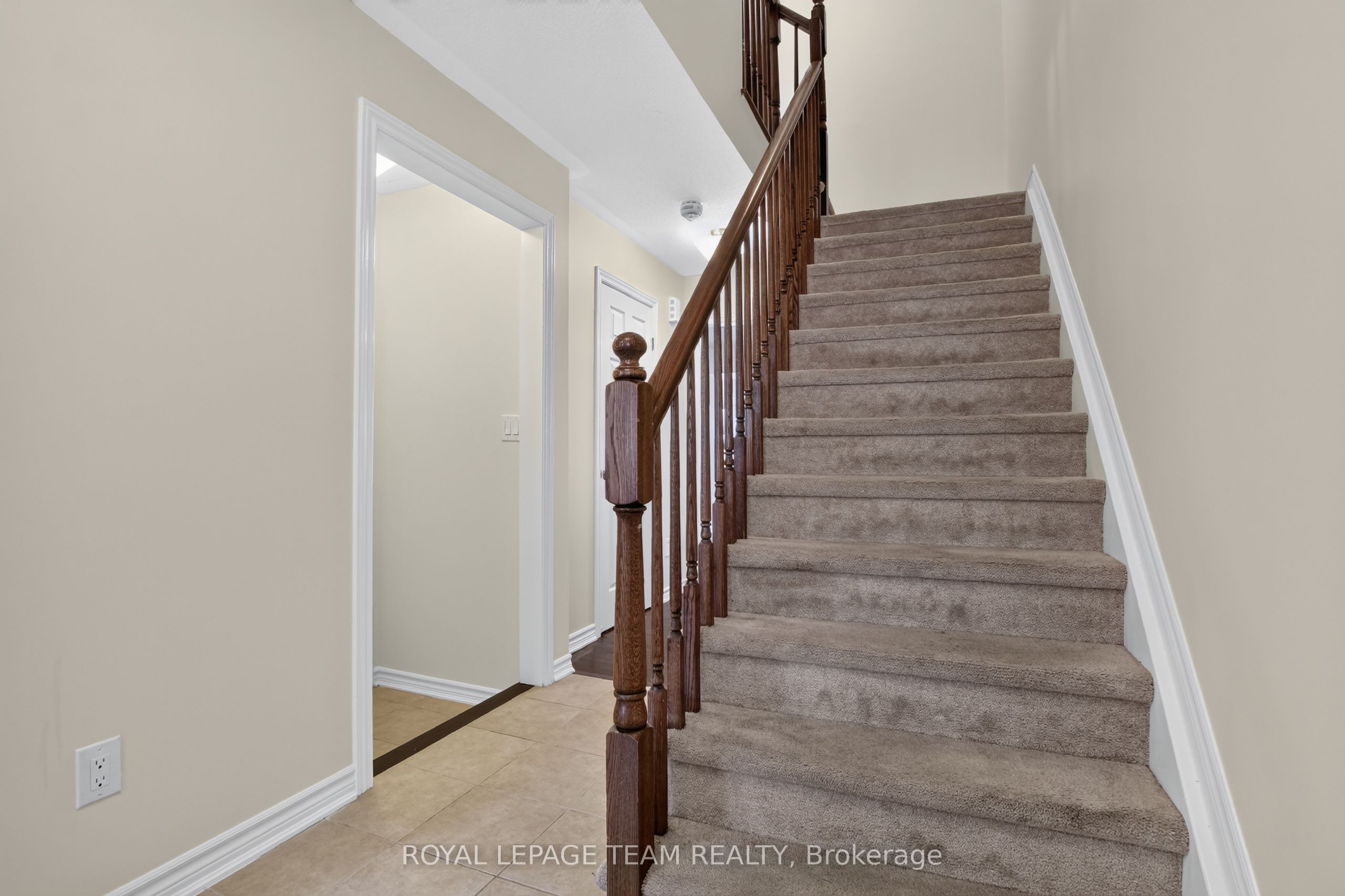 217 Conifer Creek Circle, Kanata, ON K2M 0M2 photo 5