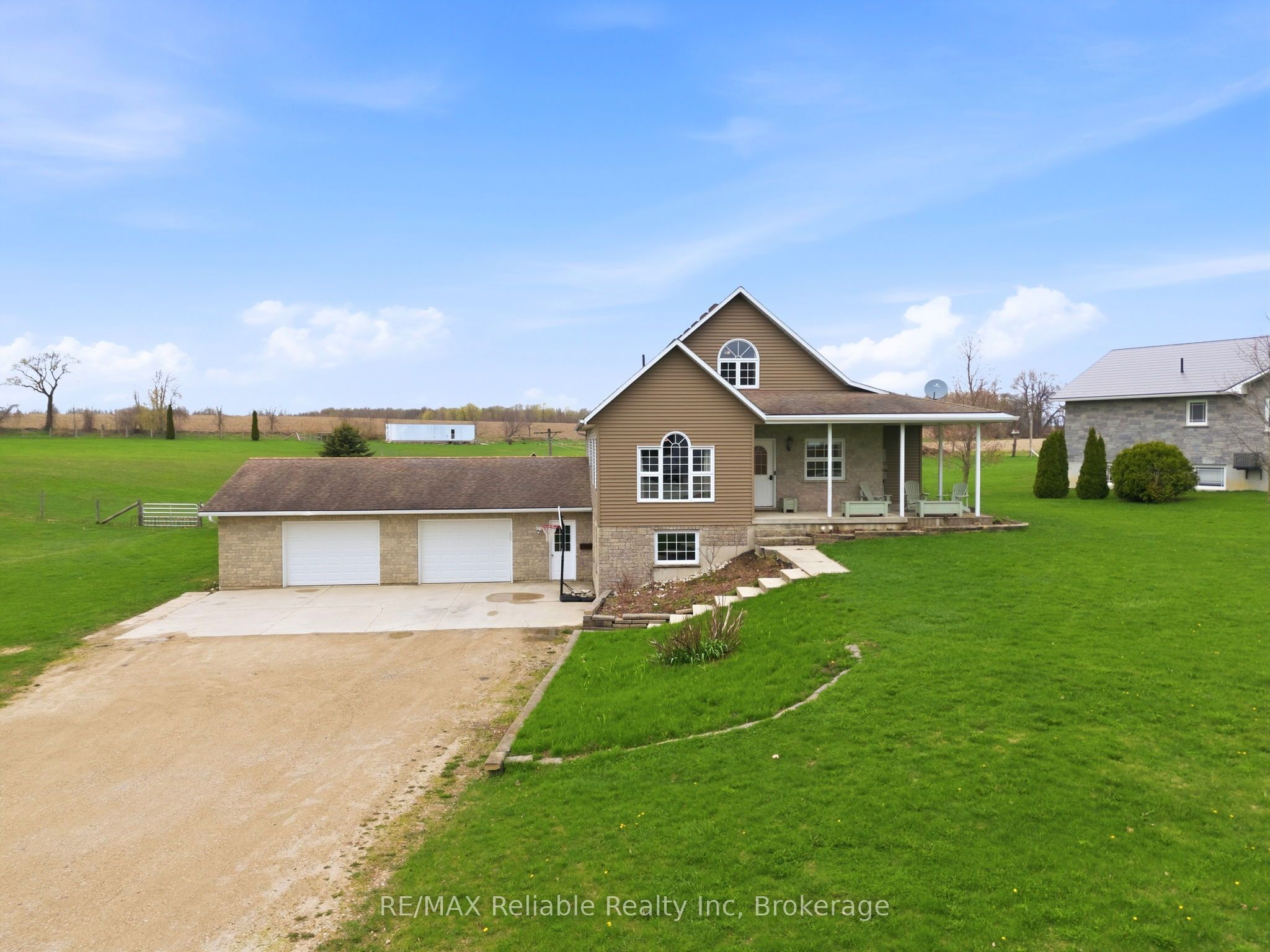 69 Queen Street, Morris Turnberry, ON N0G 1G0 photo 4