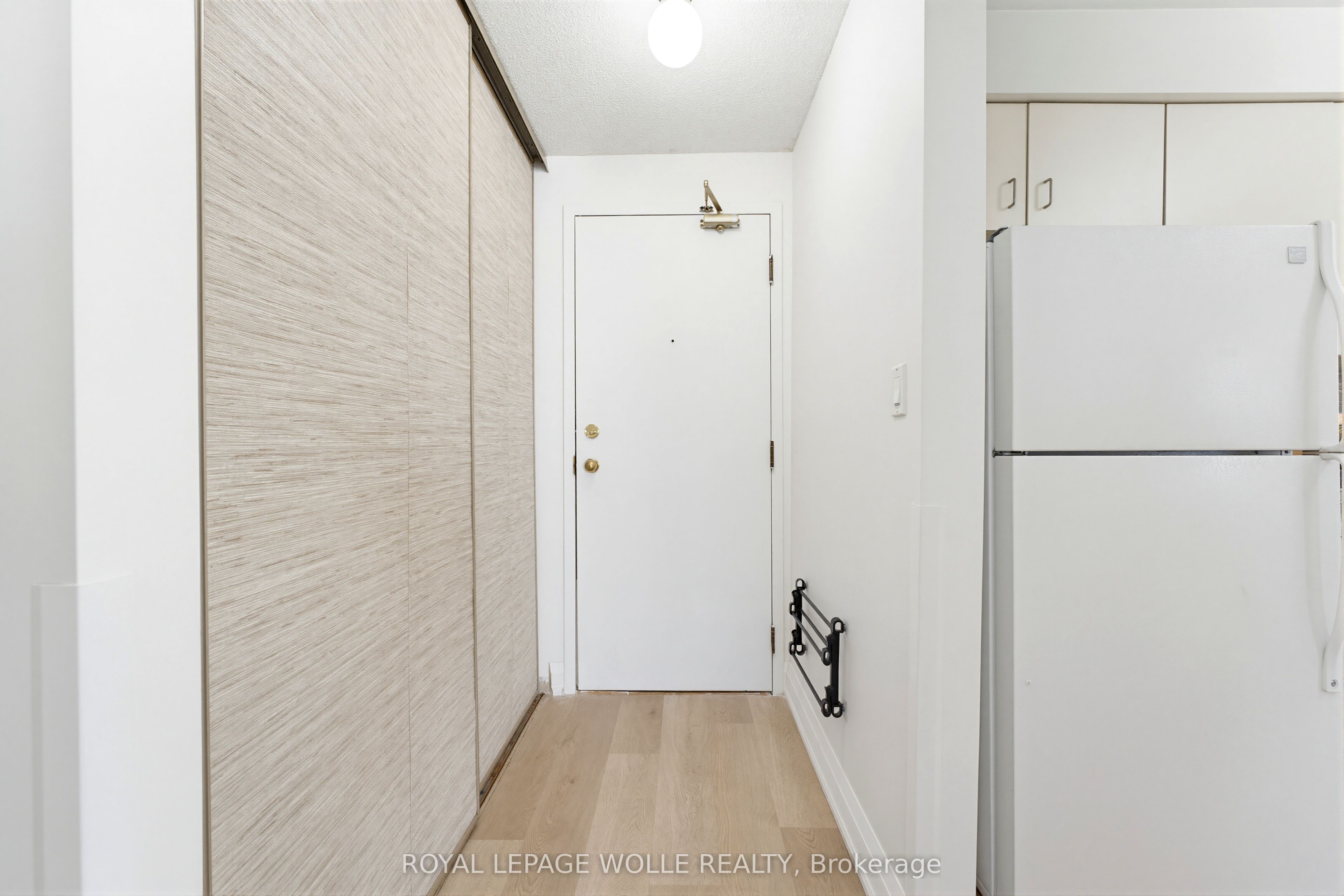 30 Hugo Crescent 110, Kitchener, ON N2M 3Z2 photo 3