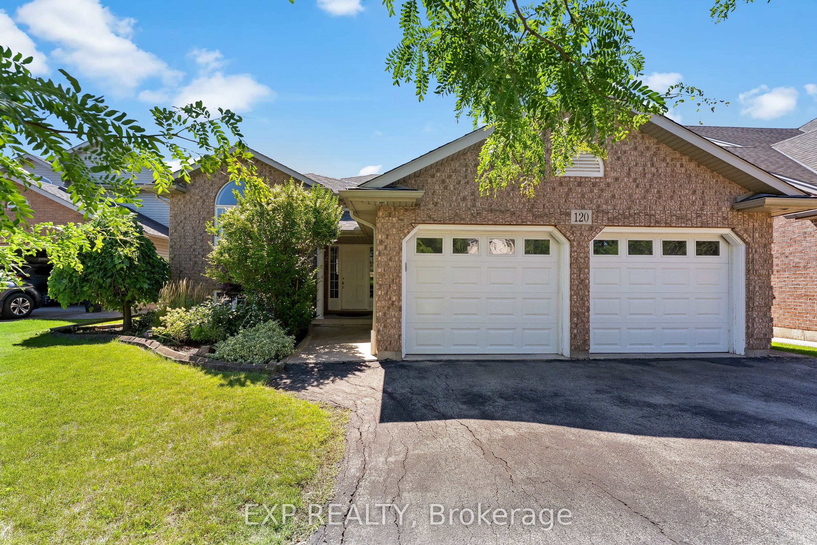 120 REDWOOD Court, Welland, ON L3C 7C4 photo 2