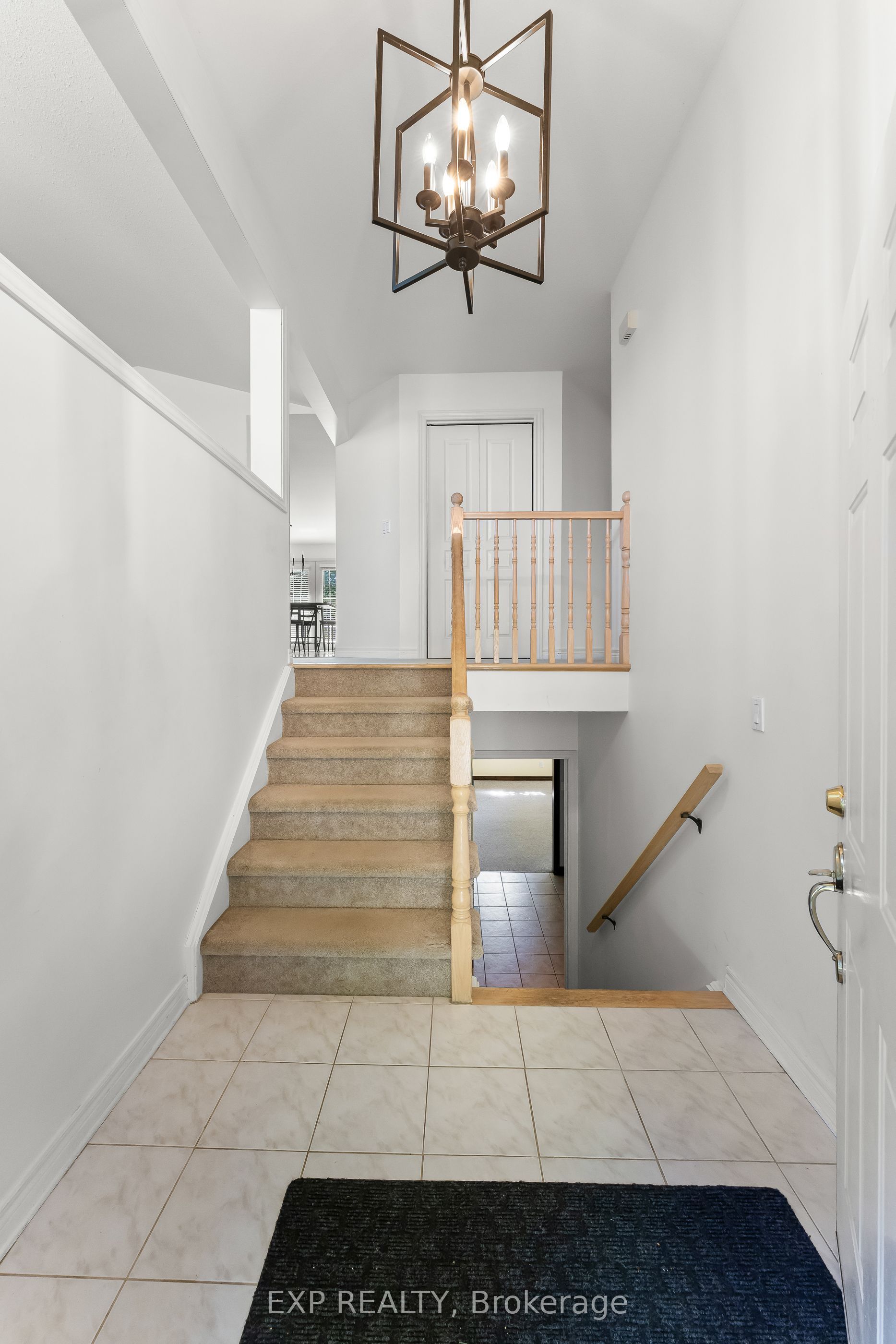 120 REDWOOD Court, Welland, ON L3C 7C4 photo 3