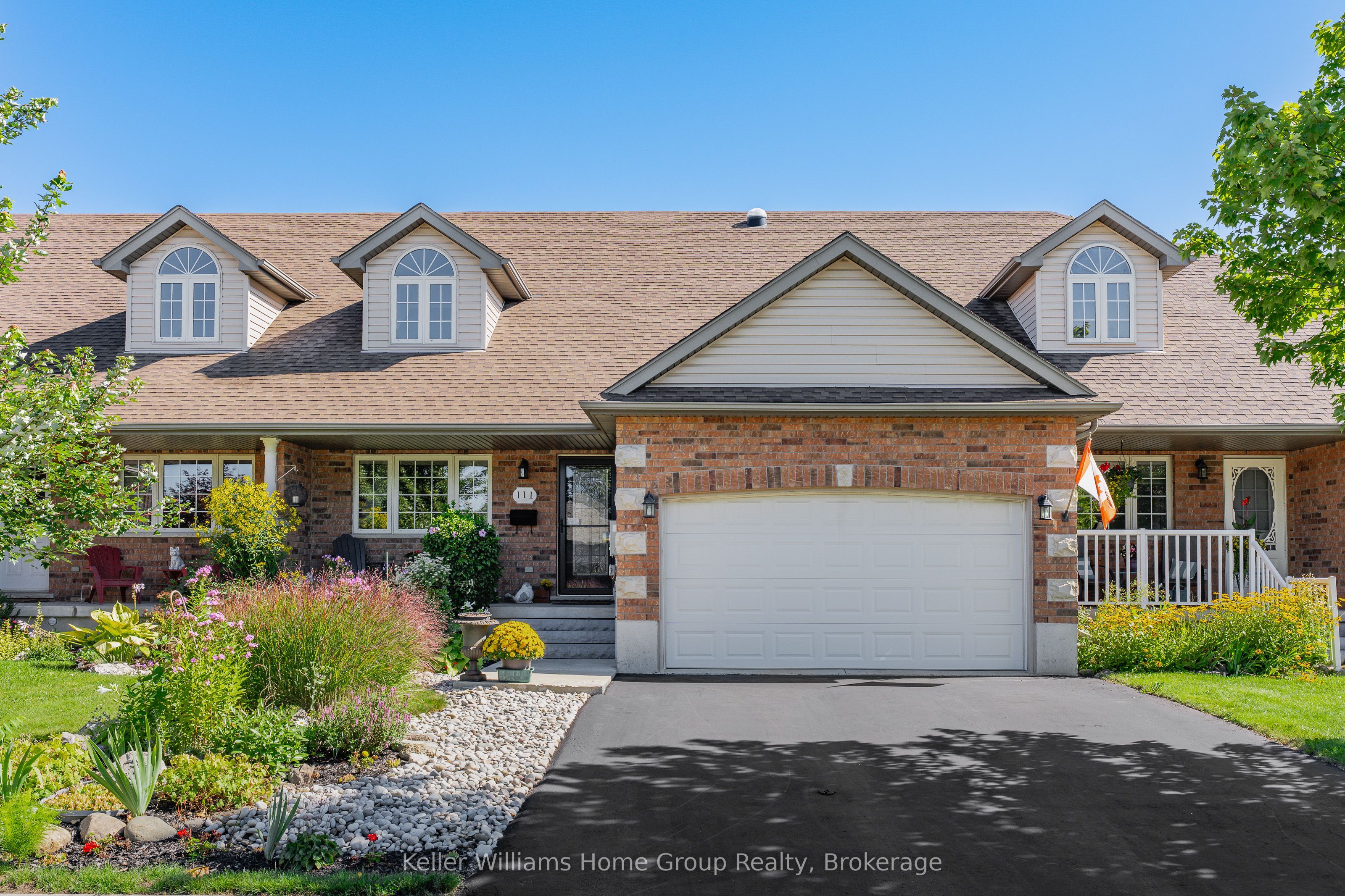 111 Halls Drive, Centre Wellington, ON N0B 1S0 photo 2