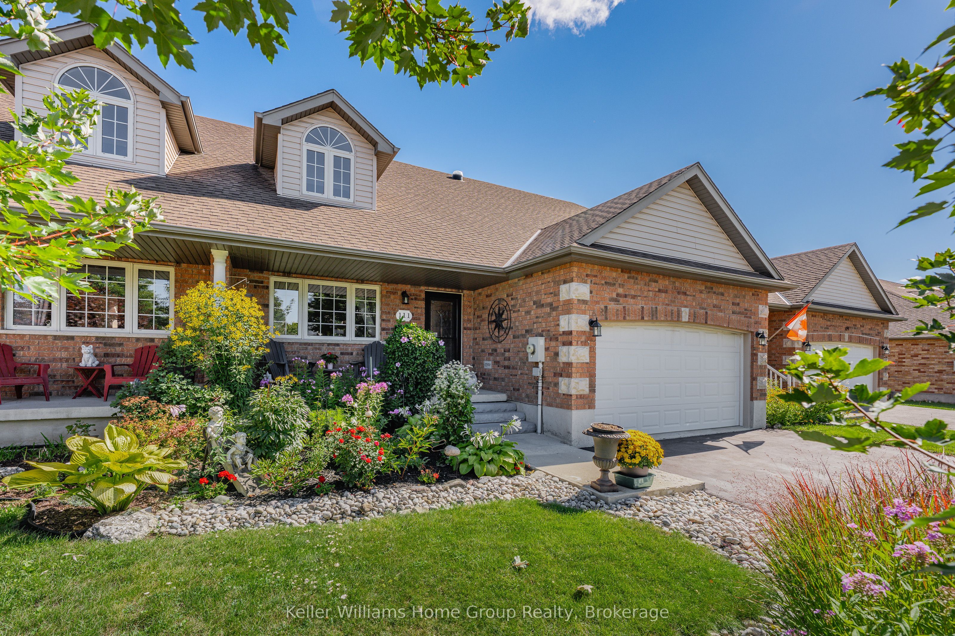 111 Halls Drive, Centre Wellington, ON N0B 1S0 photo 3