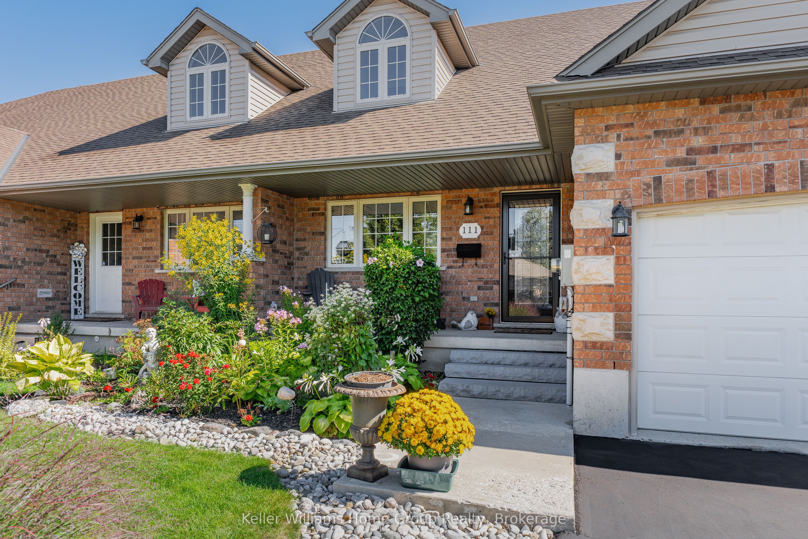 111 Halls Drive, Centre Wellington, ON N0B 1S0 photo 4