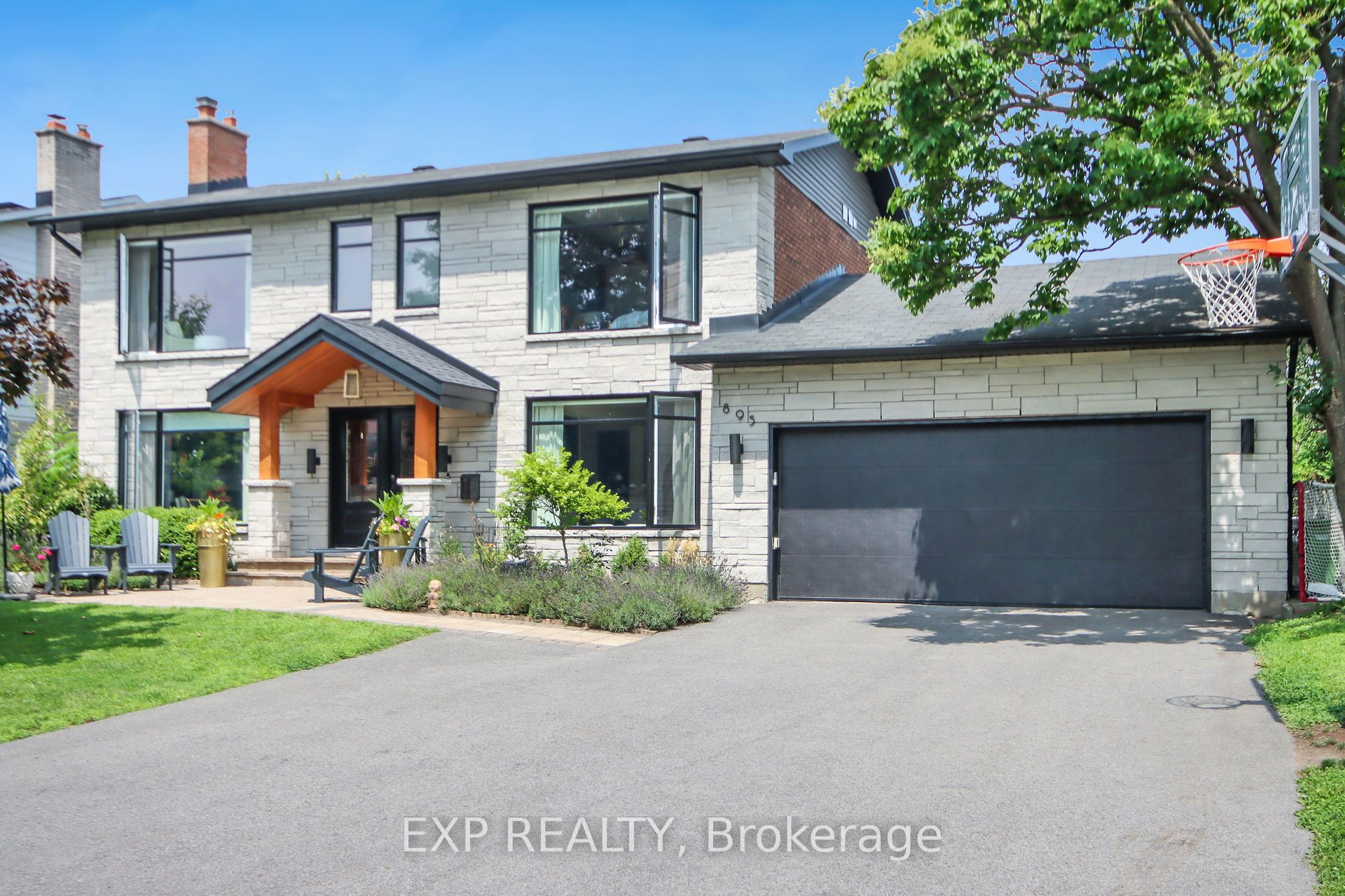 895 Dresden Crescent, Britannia Heights - Queensway Terrace N and Area, ON K2B 5H8