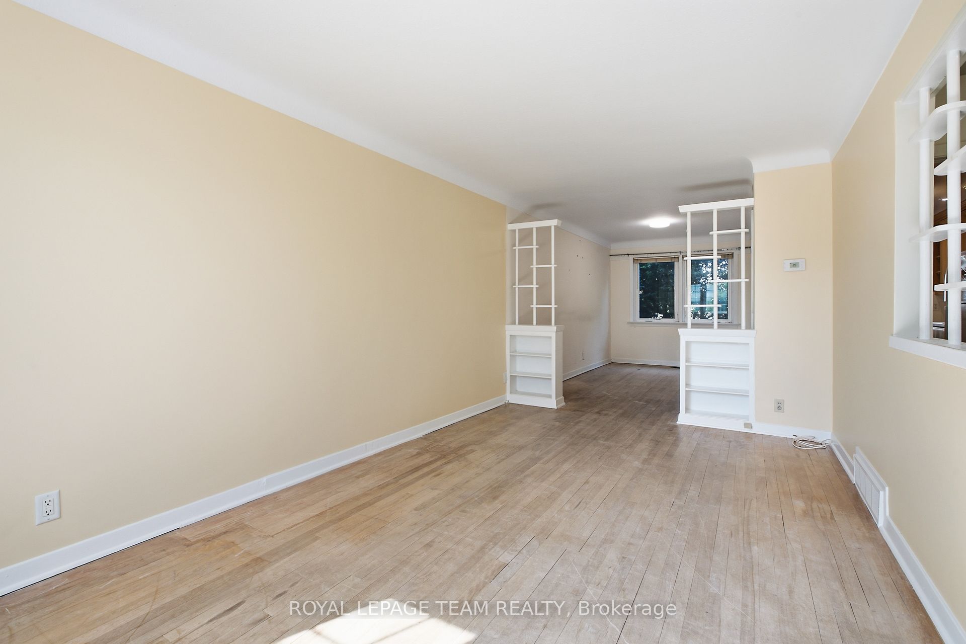 1020 RIDDELL Avenue S, Belair Park - Copeland Park and Area, ON K2C 2J5 photo 5