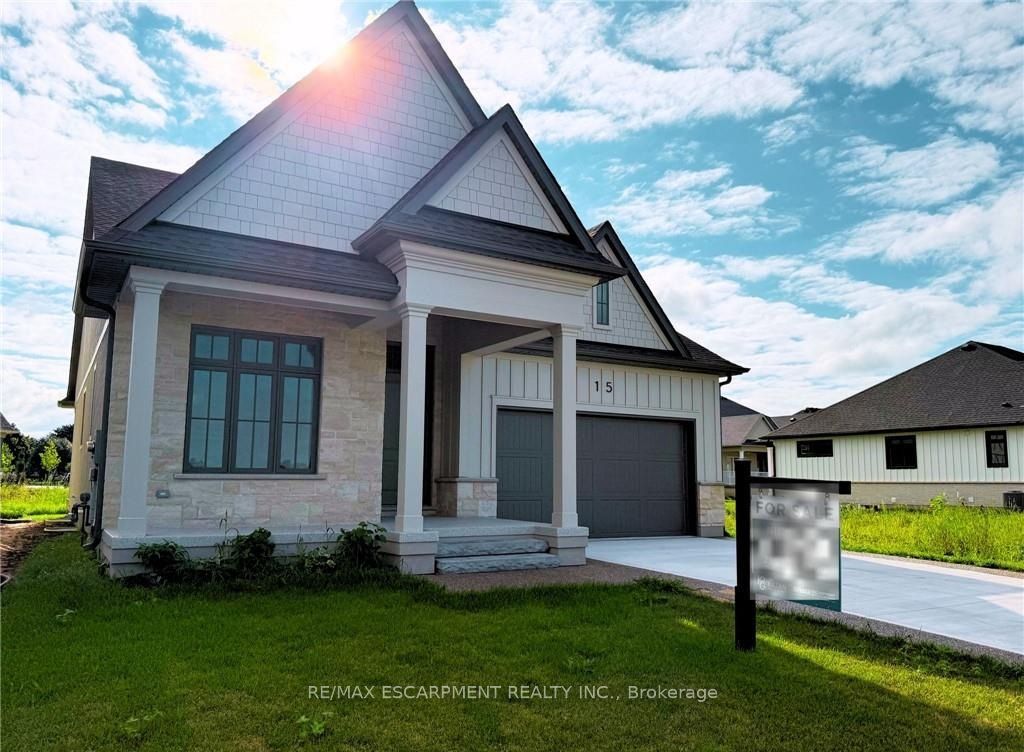 15 Oakley Drive, Niagara-on-the-Lake, ON L0S 1J0