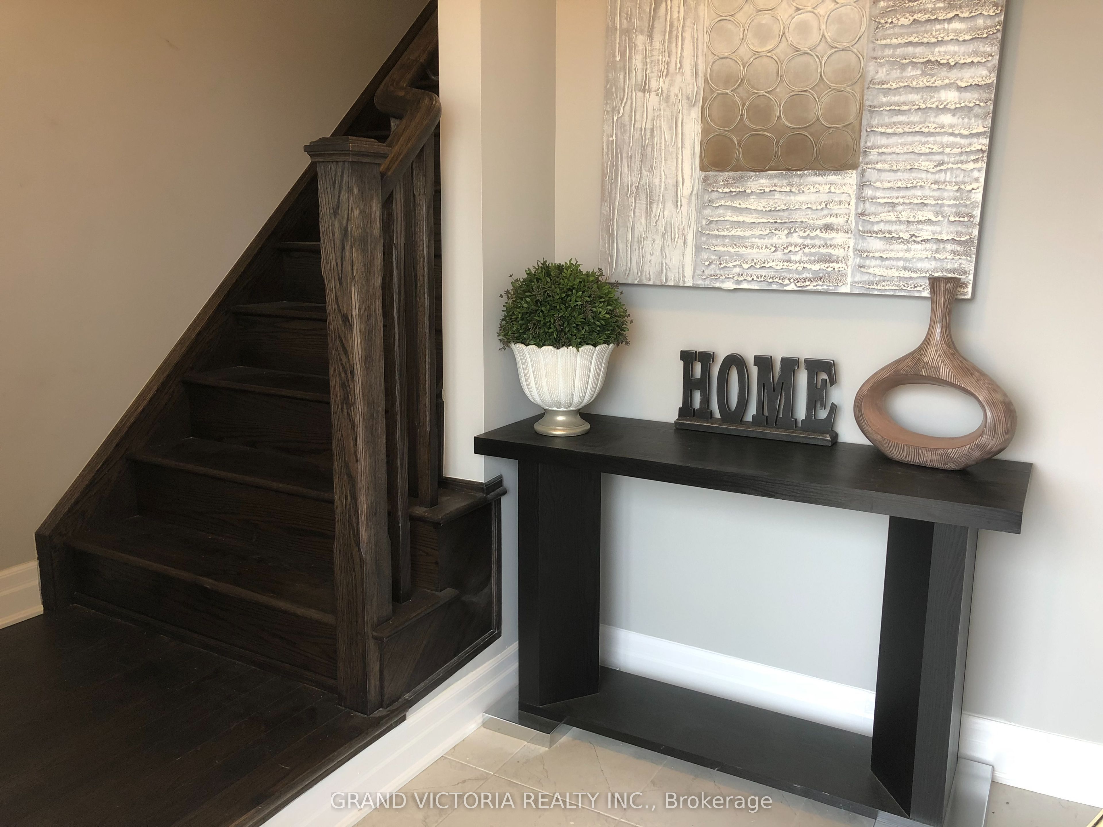 22 Spring Creek Drive 10, Hamilton, ON L8B 1V7 photo 2