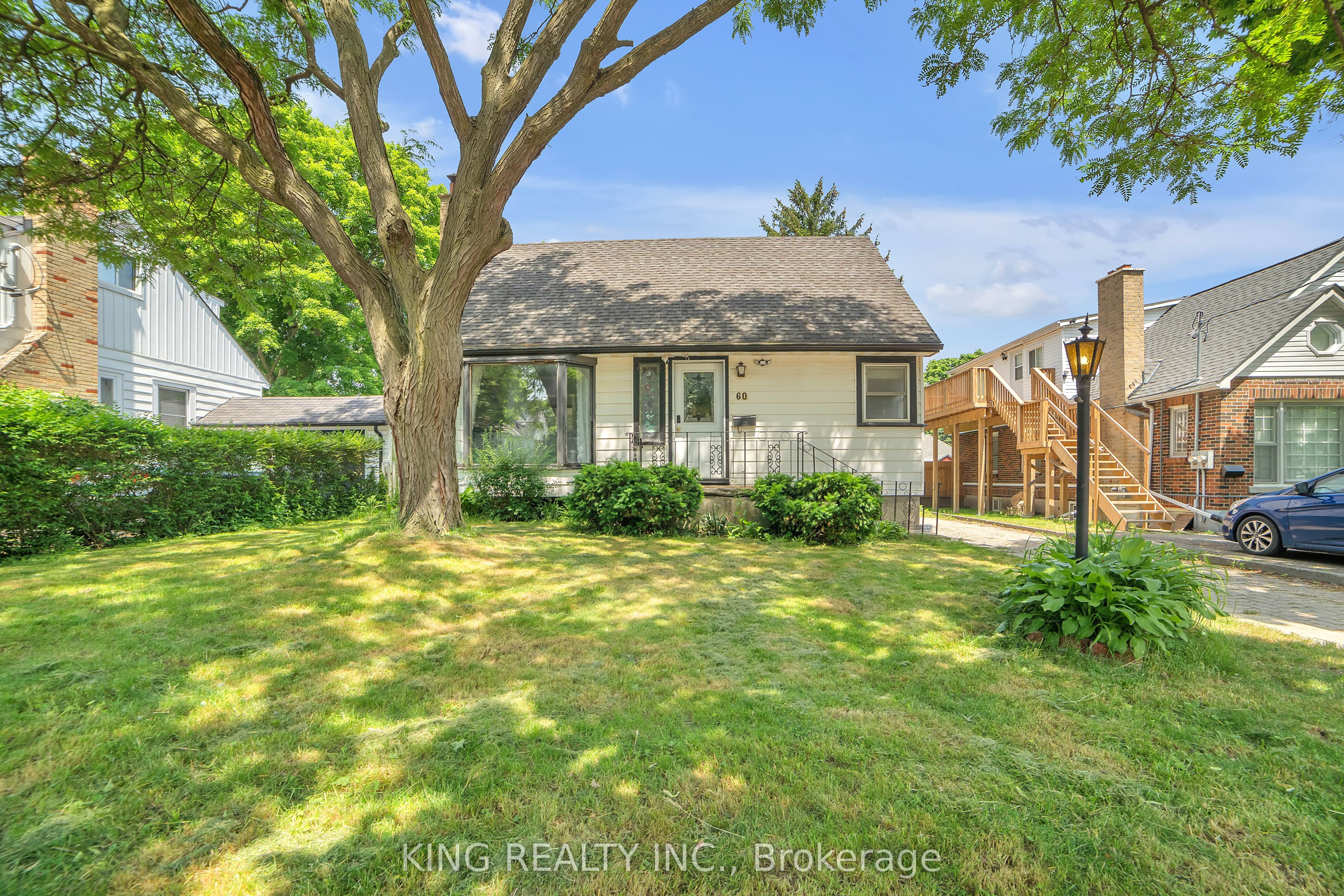 60 Eastman Avenue, London East, ON N5W 2M4