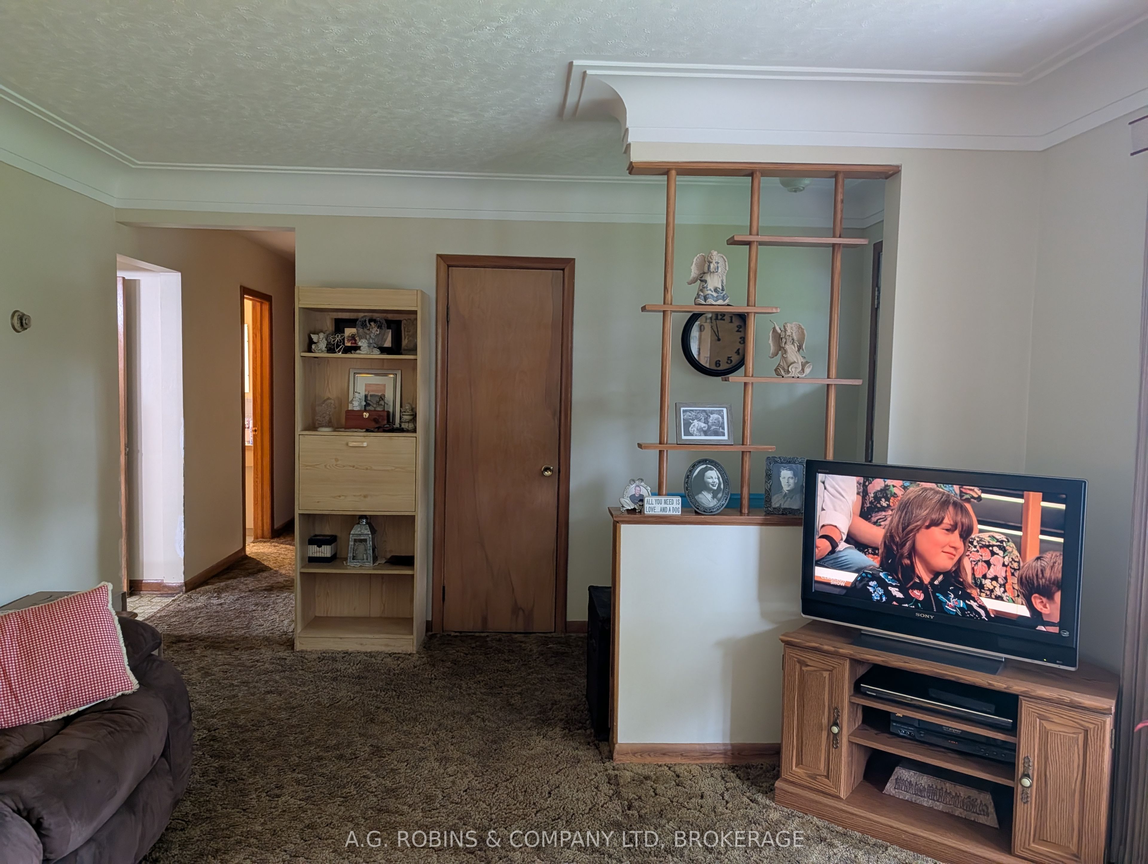 957 RIDGE Road, Welland, ON L3B 5N7 photo 2