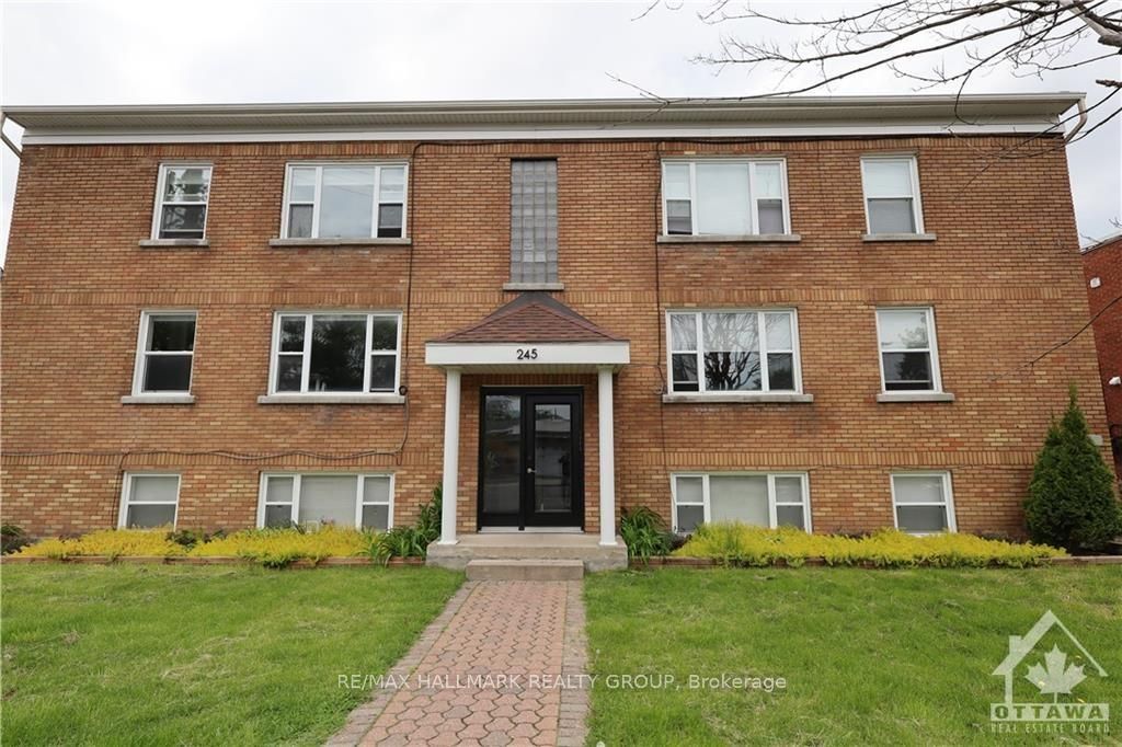 245 DES PERES BLANCS Avenue 1, Vanier and Kingsview Park, ON K1L 7L8