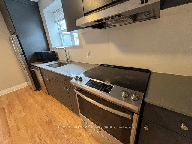 245 DES PERES BLANCS Avenue 7, Vanier and Kingsview Park, ON K1L 7L8 photo 5