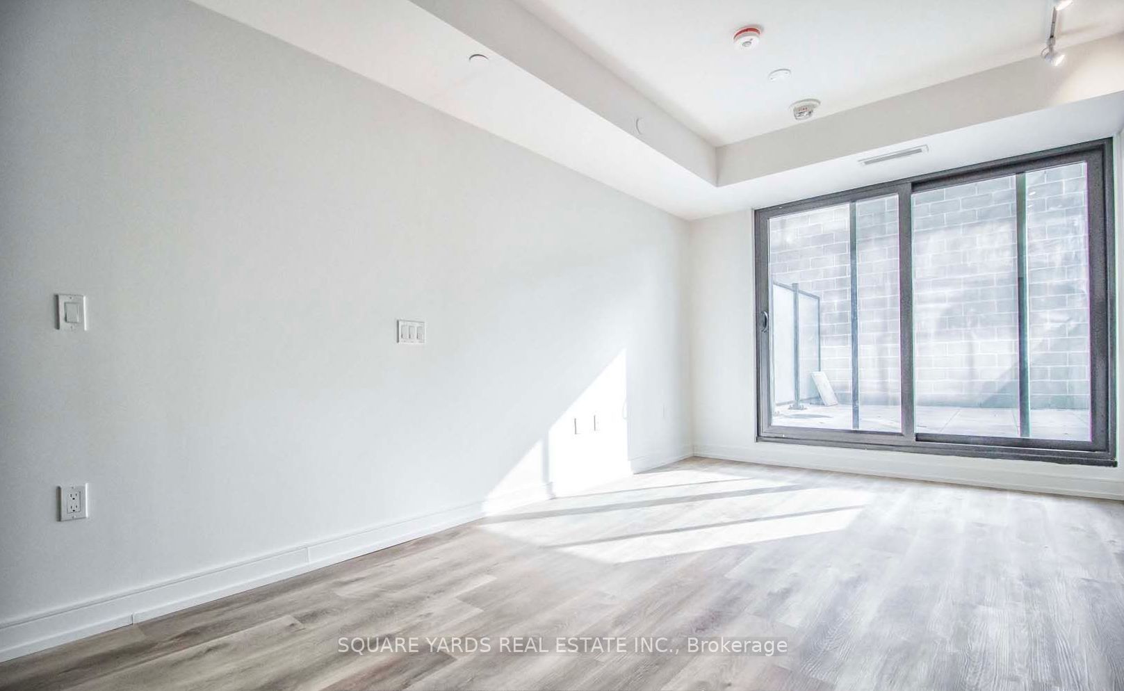 1 Jarvis Street 304, Hamilton, ON L9R 0A8 photo 3