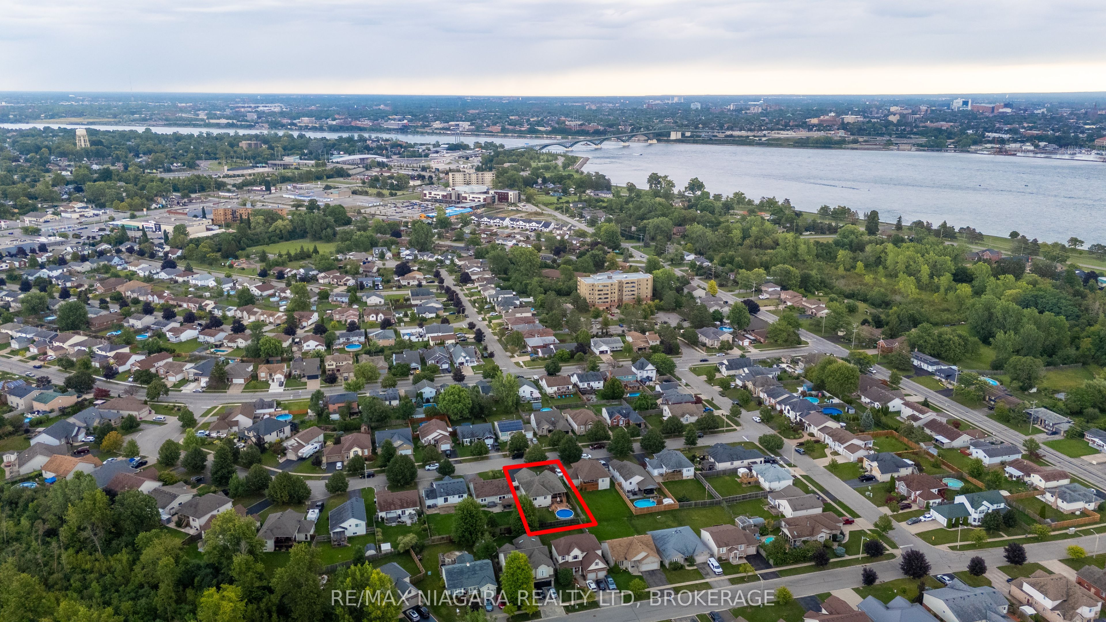 865 Canada Drive, Fort Erie, ON L2A 6S5 photo 4