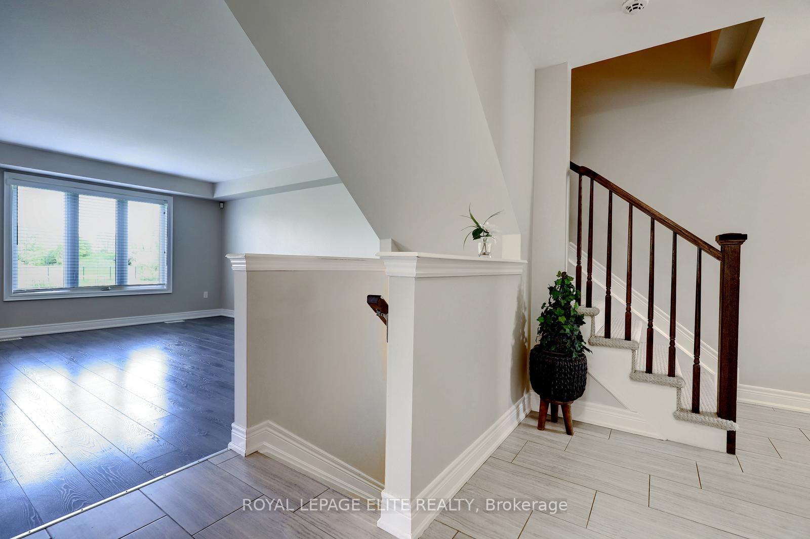 8025 COLE Court, Niagara Falls, ON L2G 0H8 photo 5