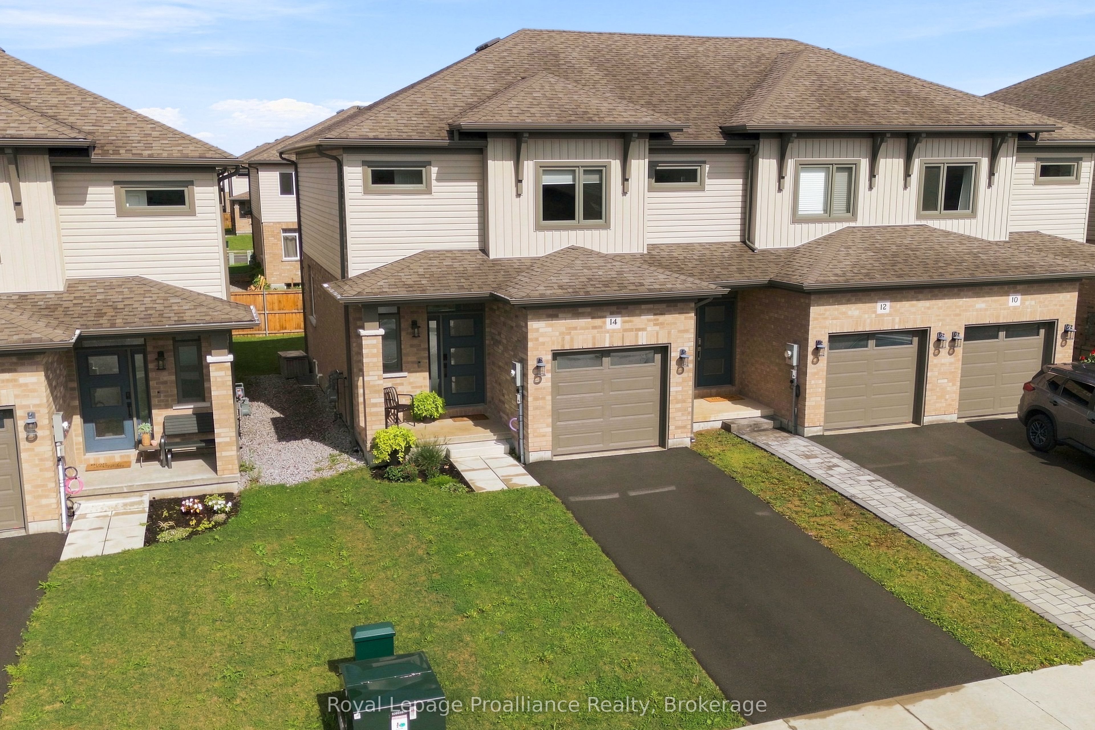 14 Otonabee Street, Belleville, ON K8N 0T3 photo 2