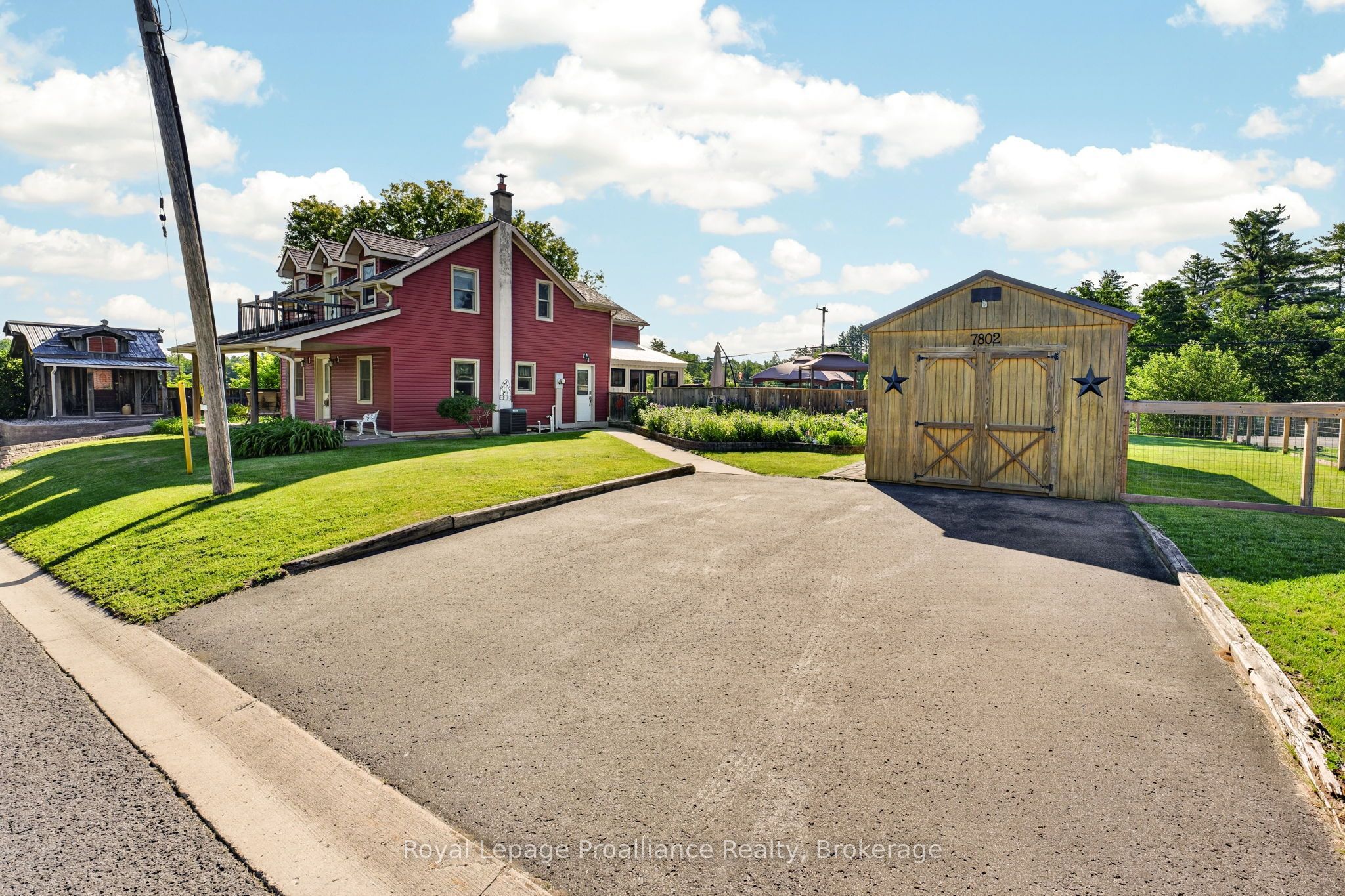 7802 Piccadilly Road, Frontenac, ON K0H 1T0 photo 3