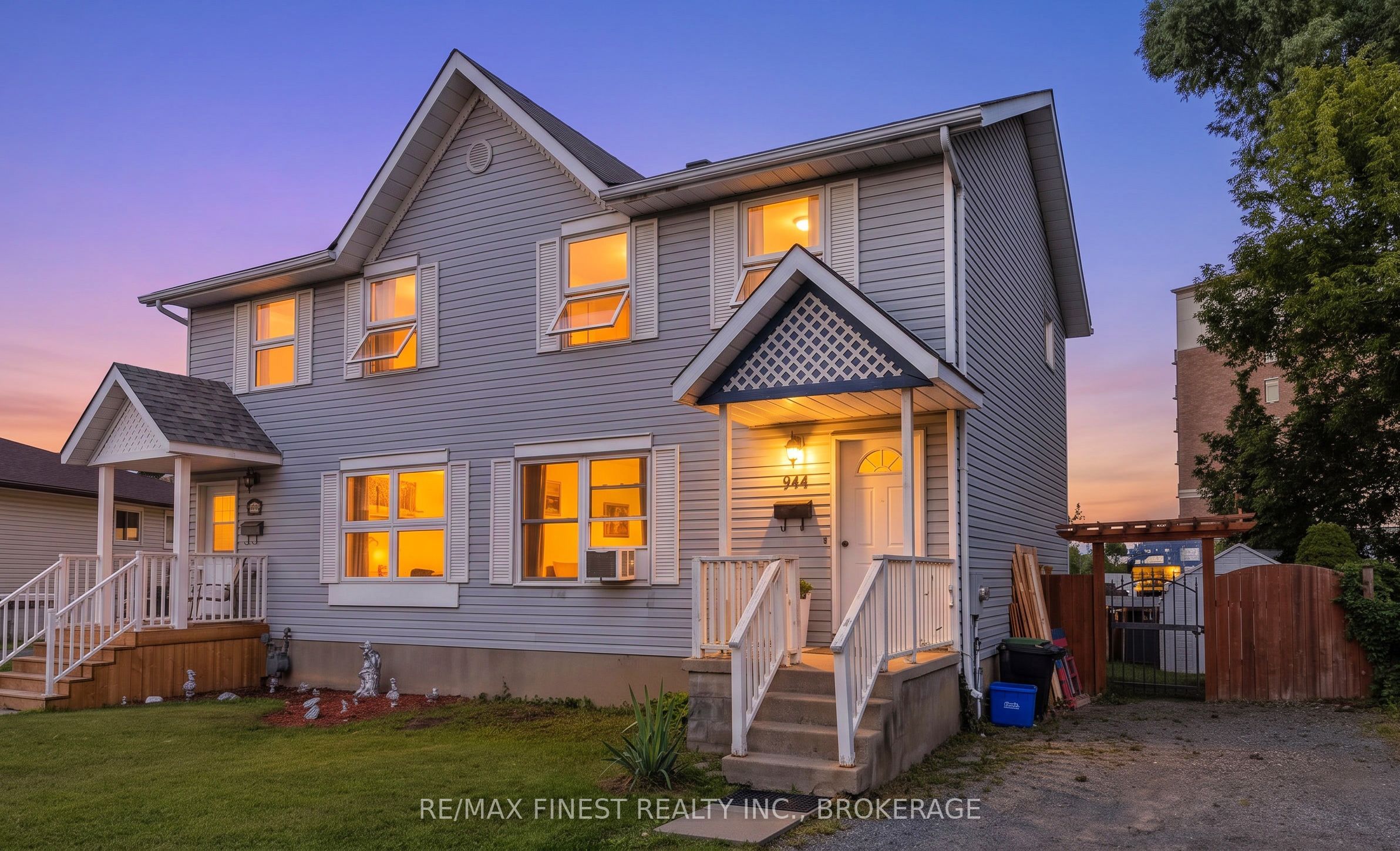 944 Uxbridge Crescent, Kingston, ON K7M 8K8