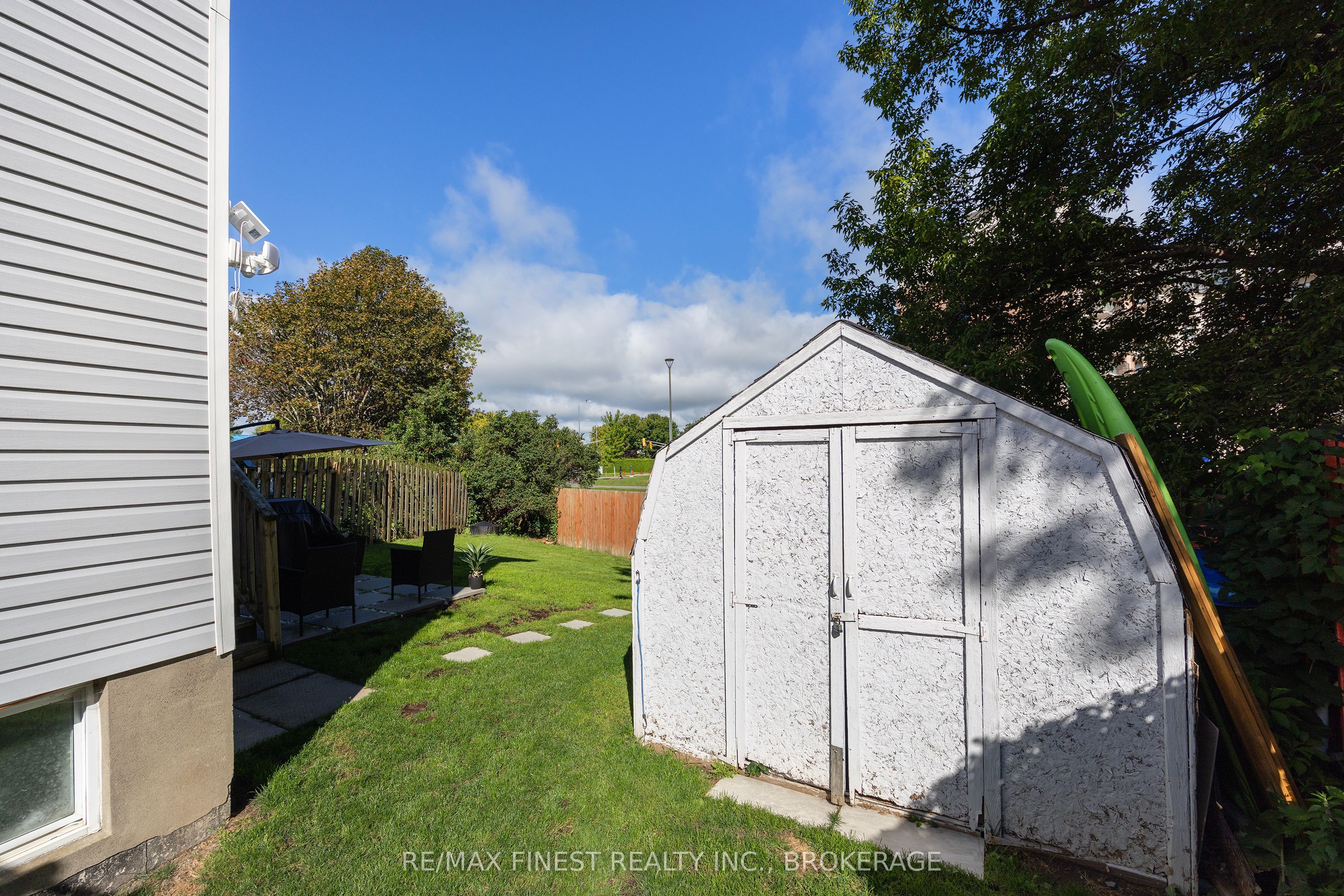 944 Uxbridge Crescent, Kingston, ON K7M 8K8 photo 4