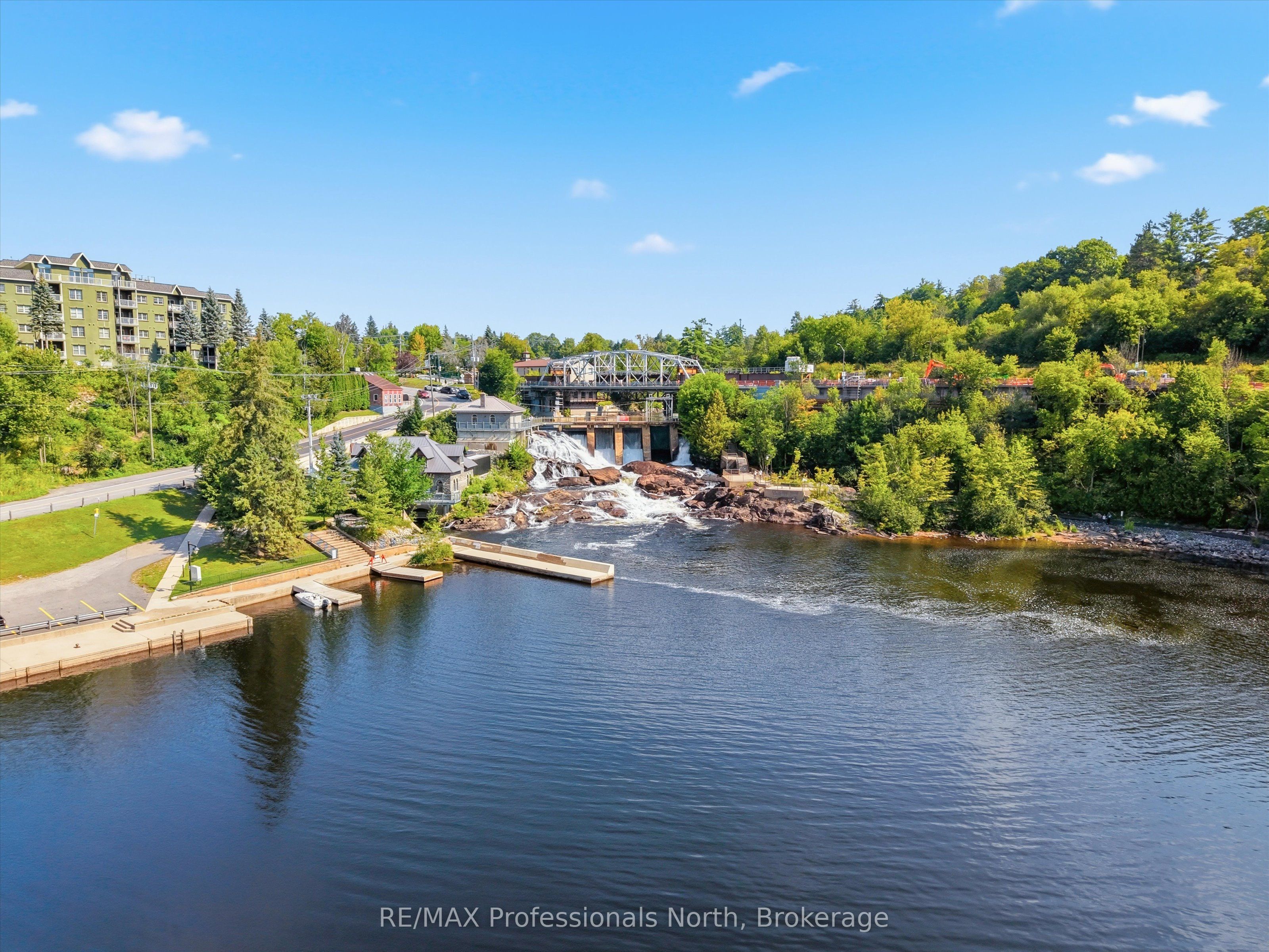 24 Ontario Street 501, Bracebridge, ON P1L 0A4 photo 3
