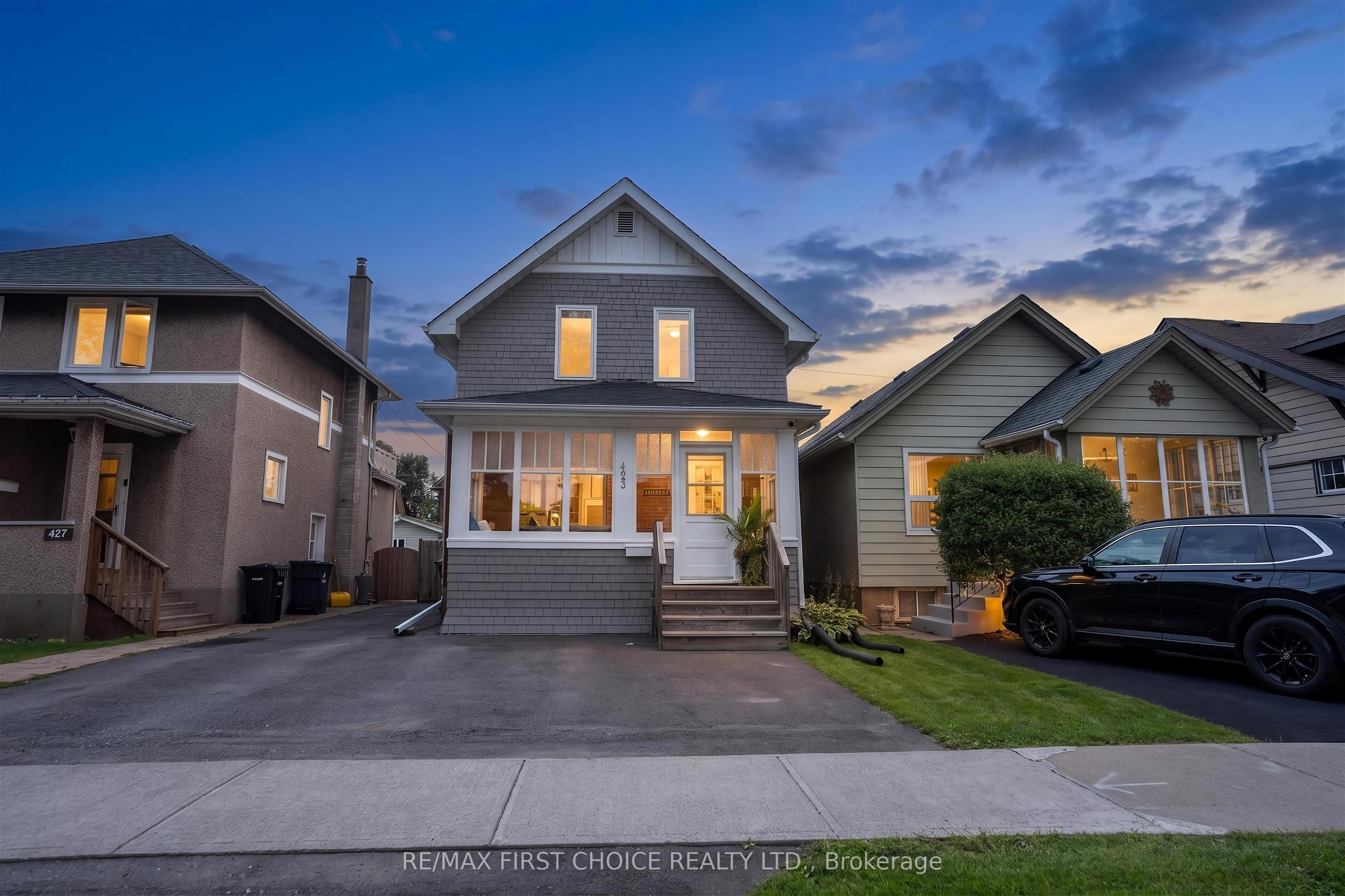 423 Marks Street S, Thunder Bay, ON P7E 1M4