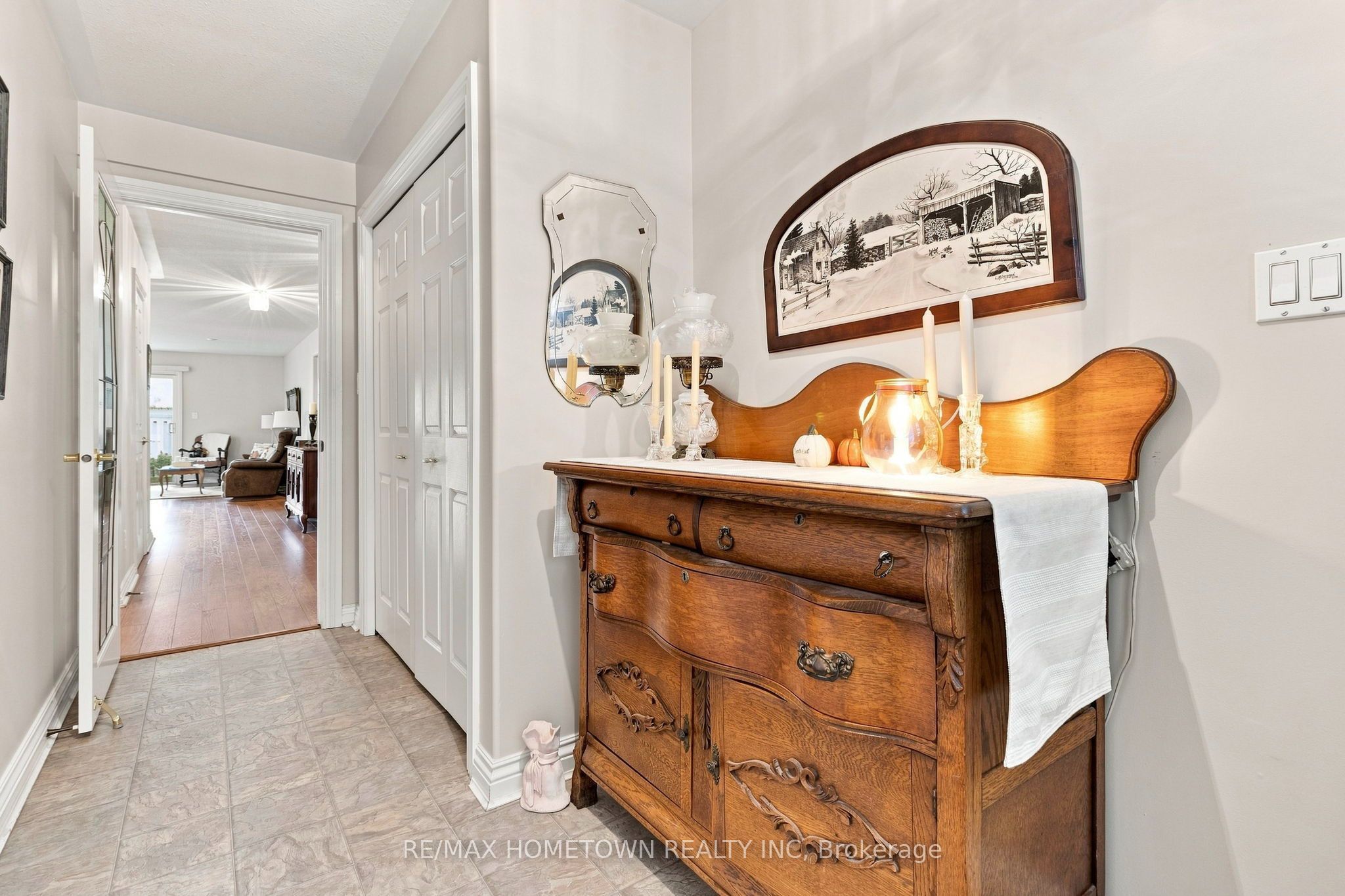 1046 Bridlewood Drive, Brockville, ON K6V 7E9 photo 5