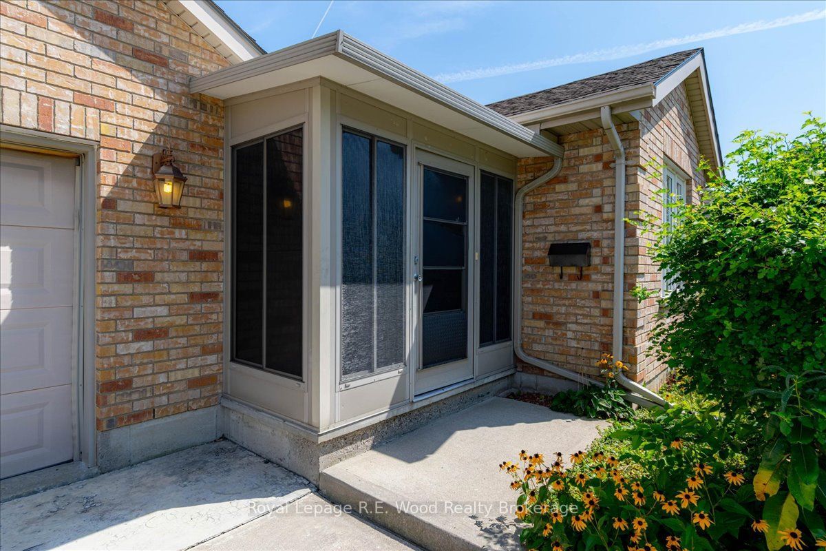 2 ORIOLE Crescent, Woodstock, ON N4T 1T1 photo 5