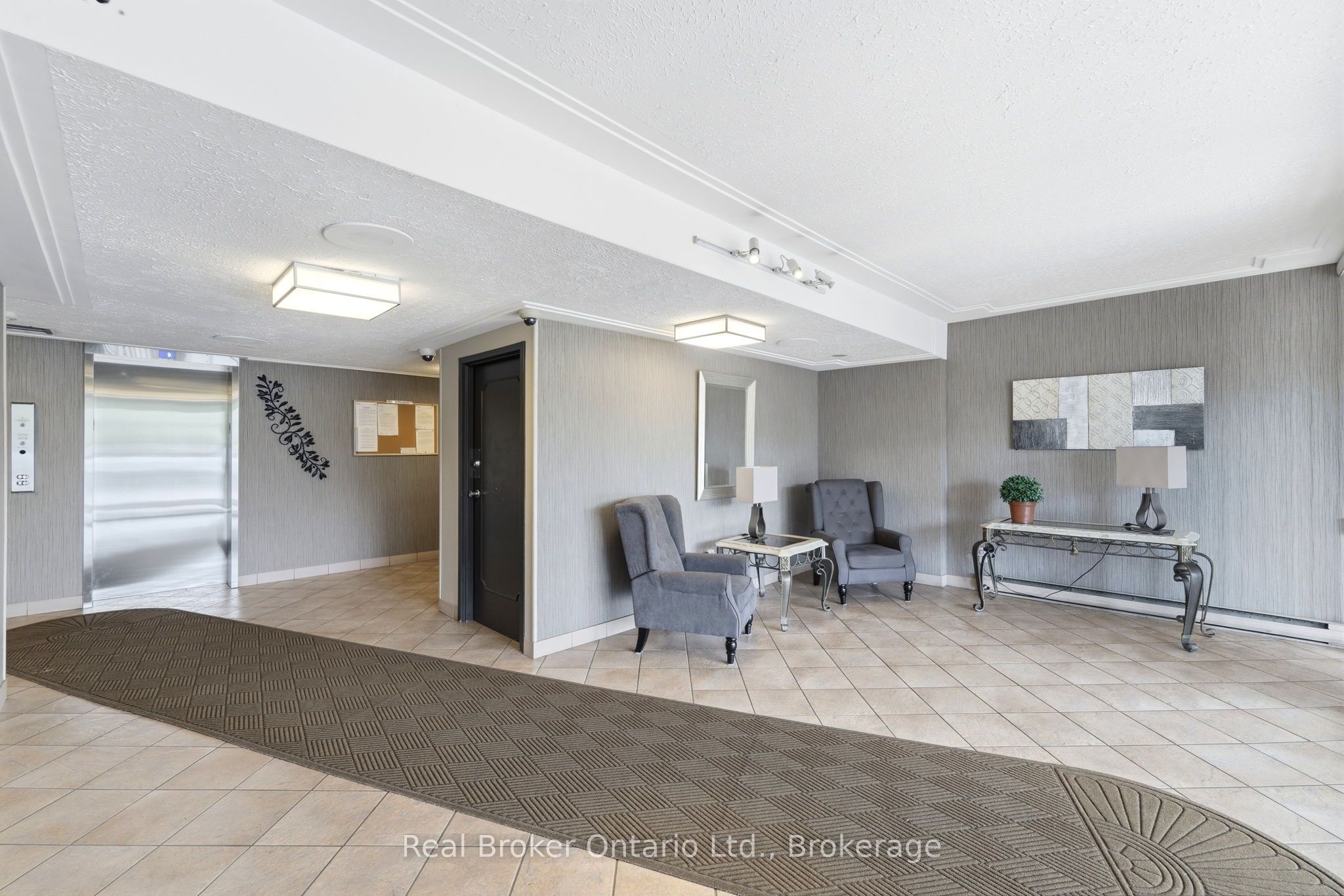 40 Harrisford Street 908, Hamilton, ON L8K 6N1 photo 3