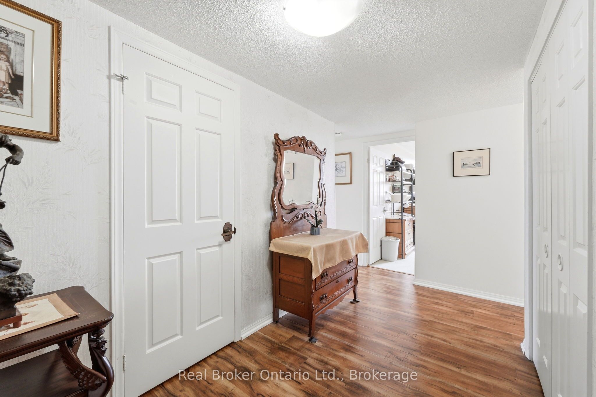 40 Harrisford Street 908, Hamilton, ON L8K 6N1 photo 4