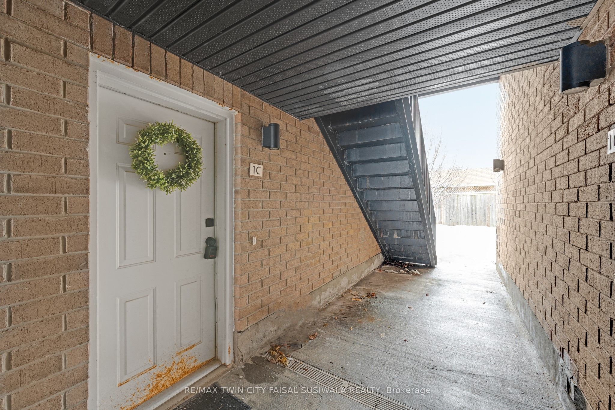 185 Windale Crescent 1C, Kitchener, ON N2E 0G3 photo 3