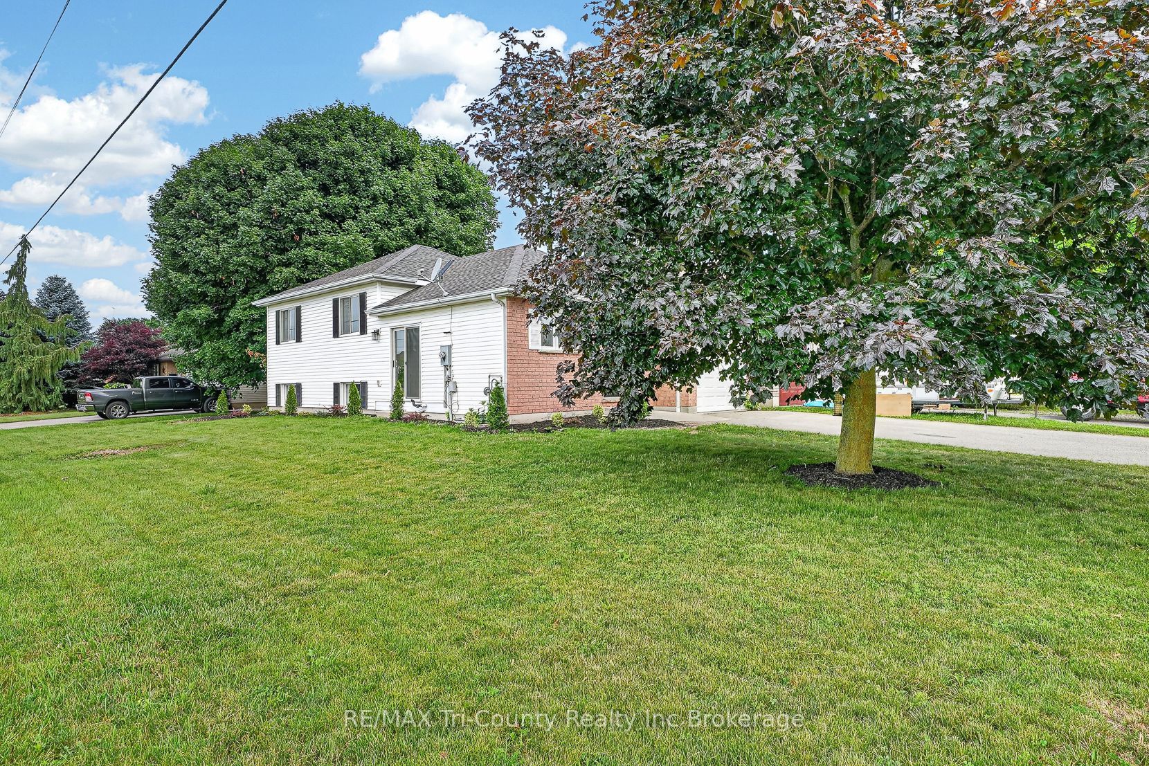 67 Beckett Boulevard, Tillsonburg, ON N4G 5N3 photo 3