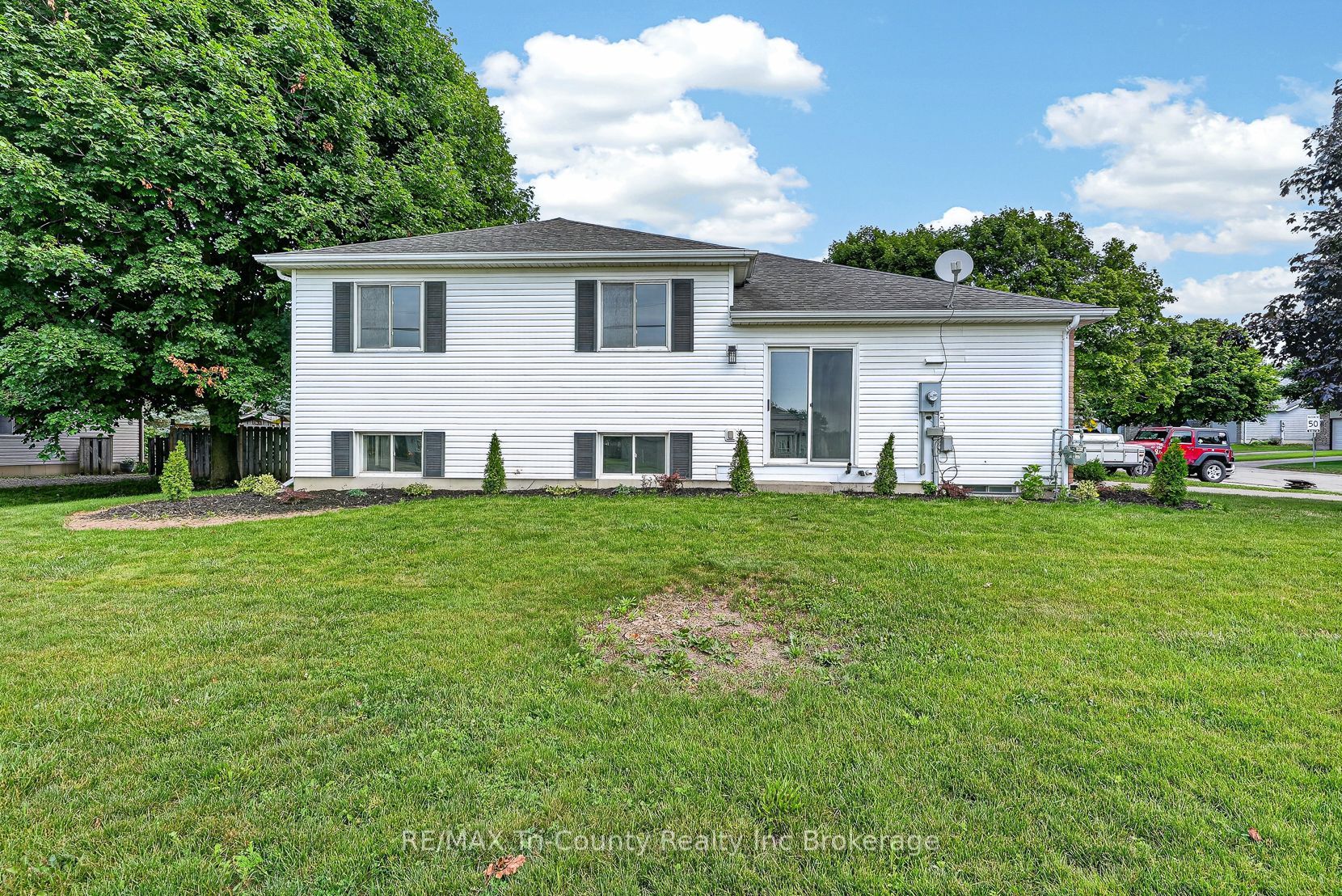 67 Beckett Boulevard, Tillsonburg, ON N4G 5N3 photo 5