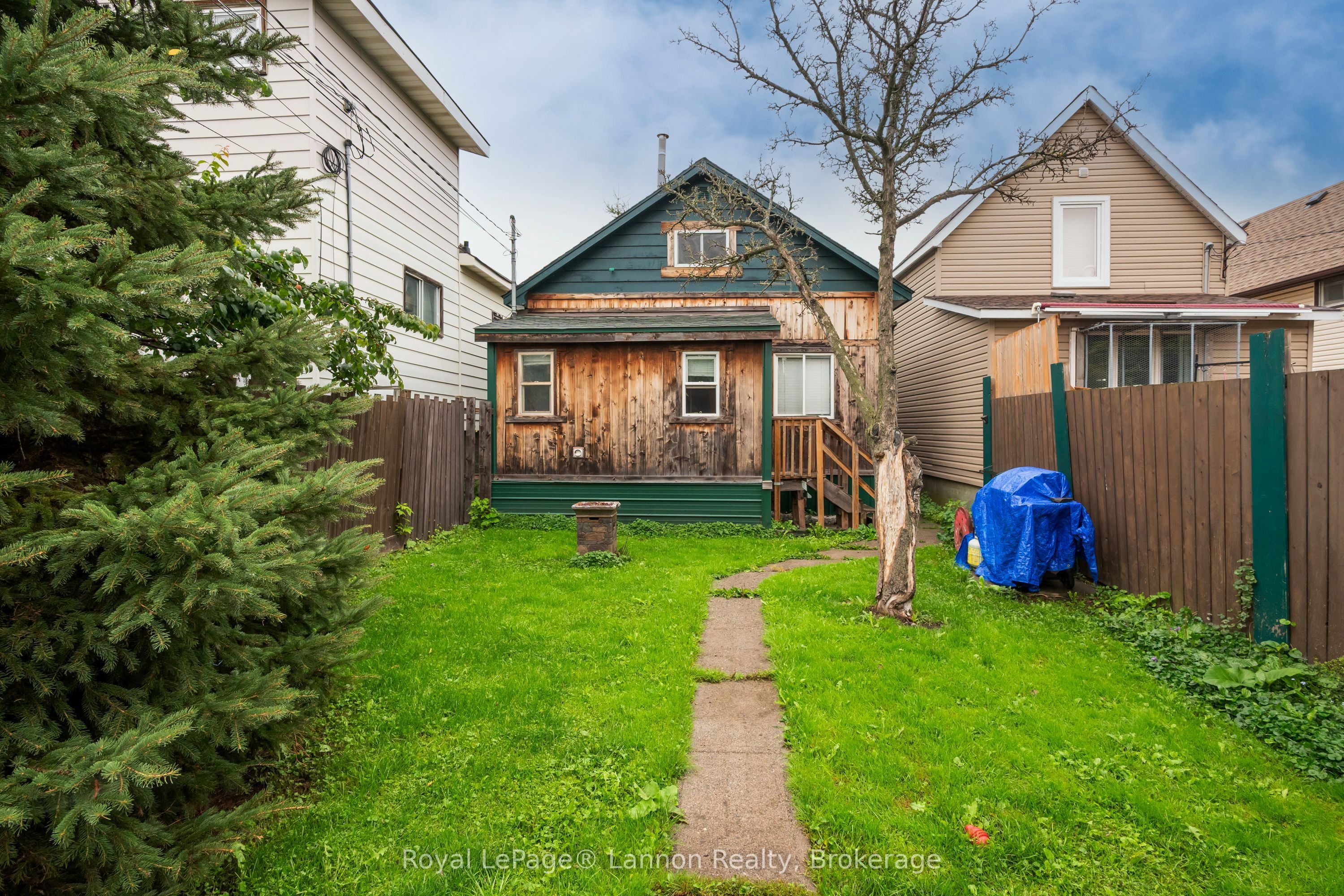 1009 Alexandra Street, Thunder Bay, ON P7C 3G6