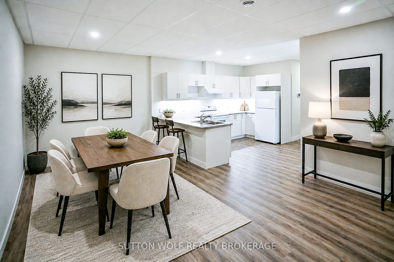19 Centre Street W 301, Strathroy-Caradoc, ON N7G 1Y5 photo 5