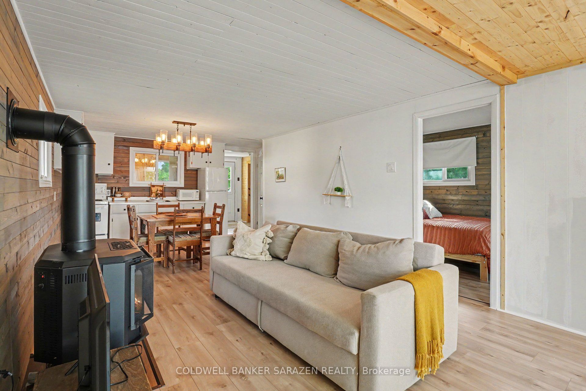 33 B Oakdale Lane, Horton, ON K7V 3Z8 photo 5