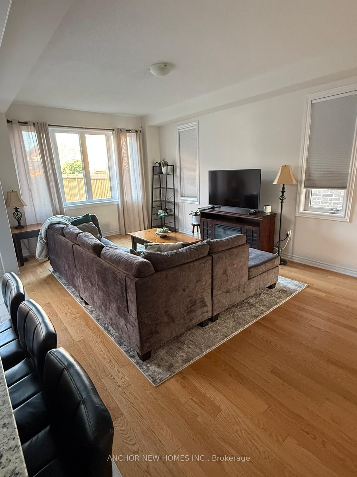 36 Horizon Avenue, Cavan Monaghan, ON L0A 1G0 photo 3